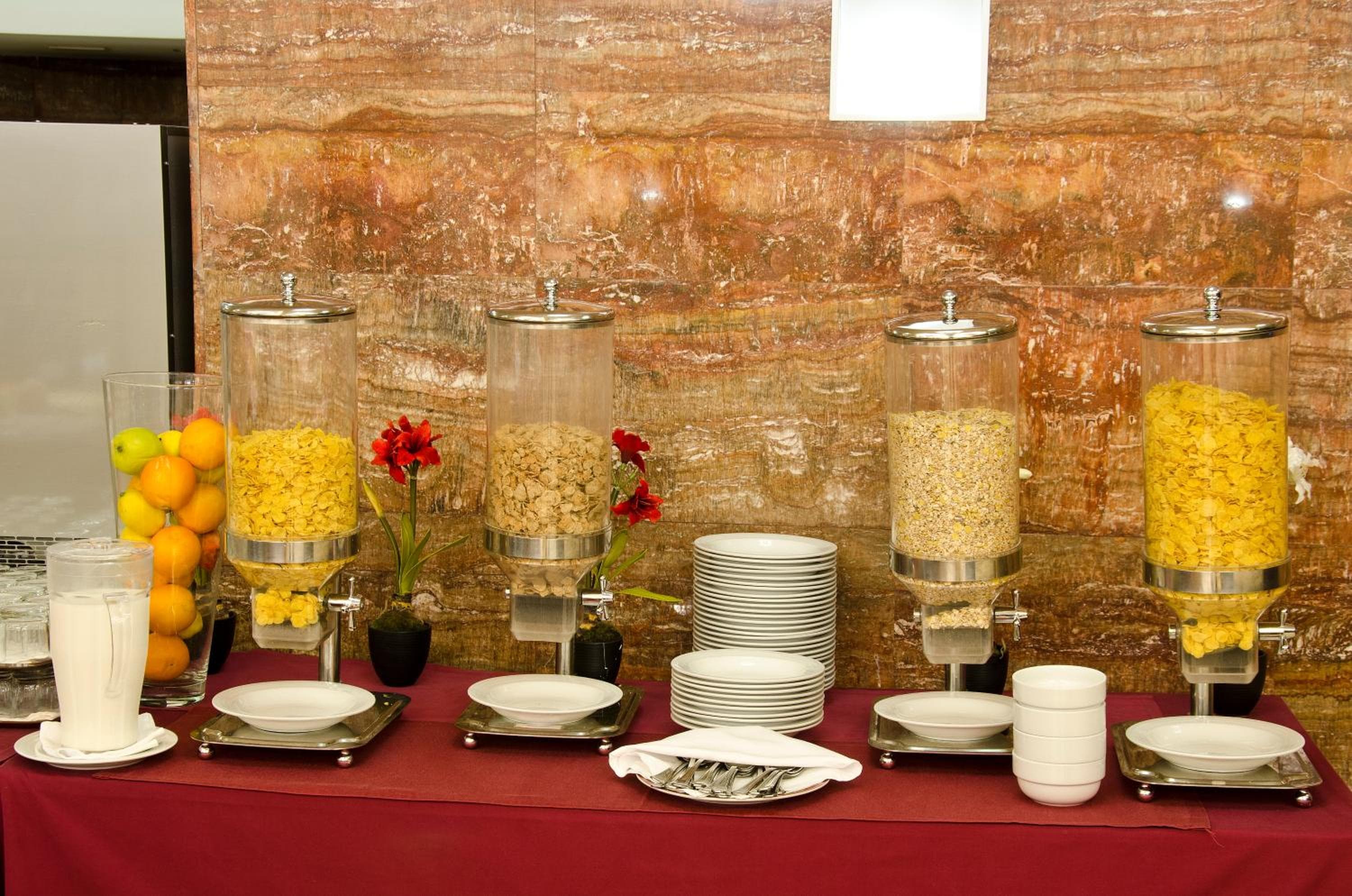 VIP Executive Entrecampos Hotel & Conference — 16