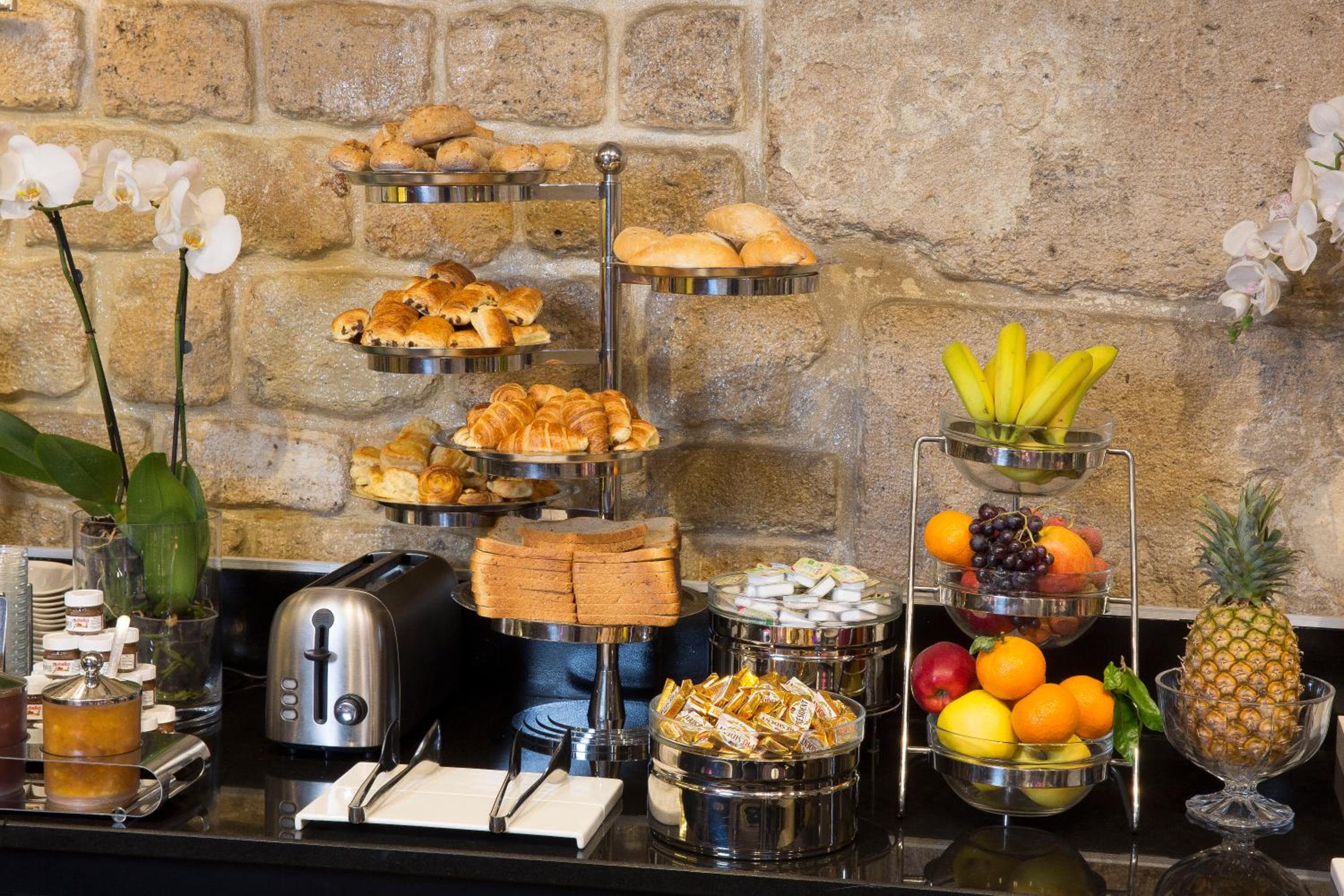 Grand Hotel Saint Michel — 14