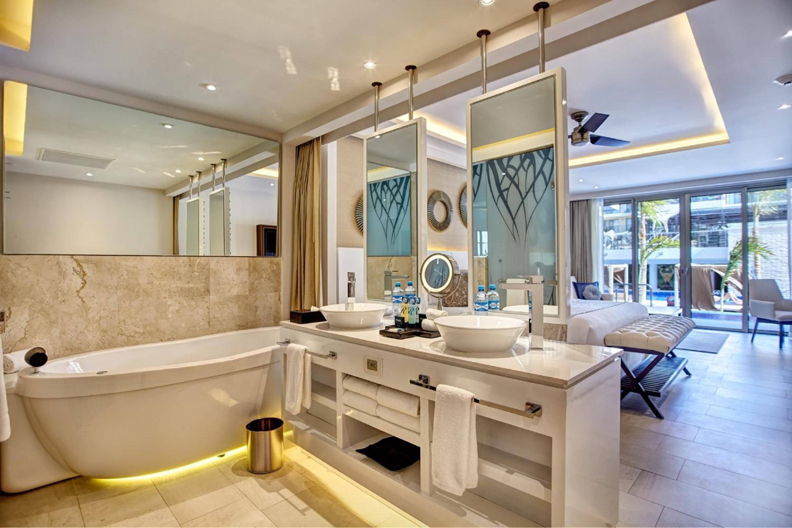 Royalton Riviera Cancun, An Autograph Collection All-Inclusive Resort & Casino — 4