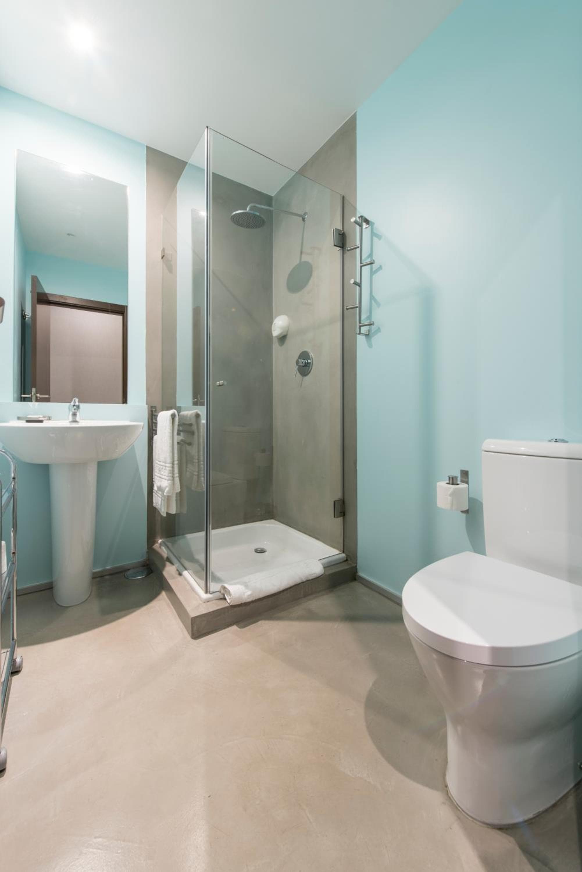 Alfama - Lisbon Lounge Suites — 17
