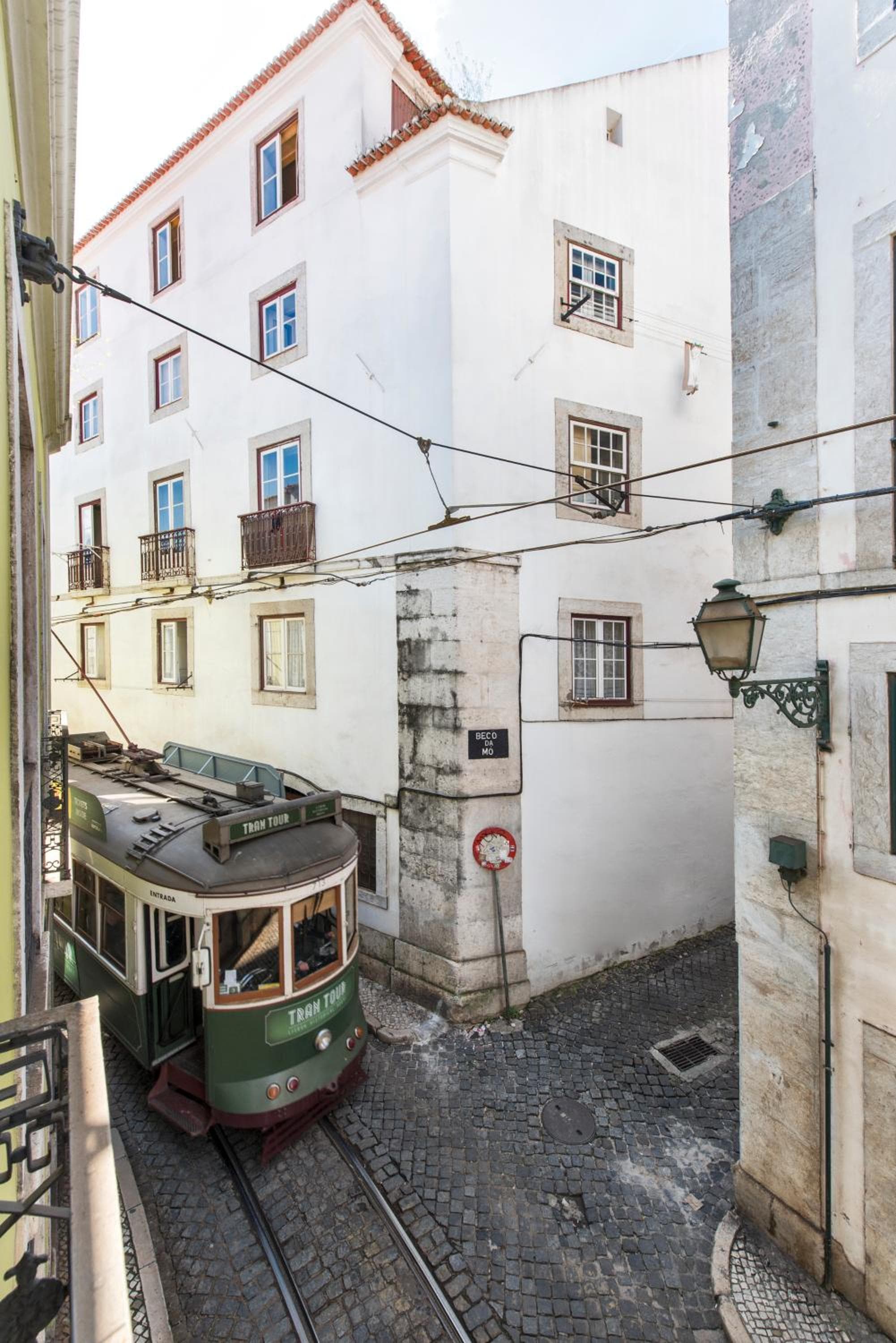 Alfama - Lisbon Lounge Suites — 21