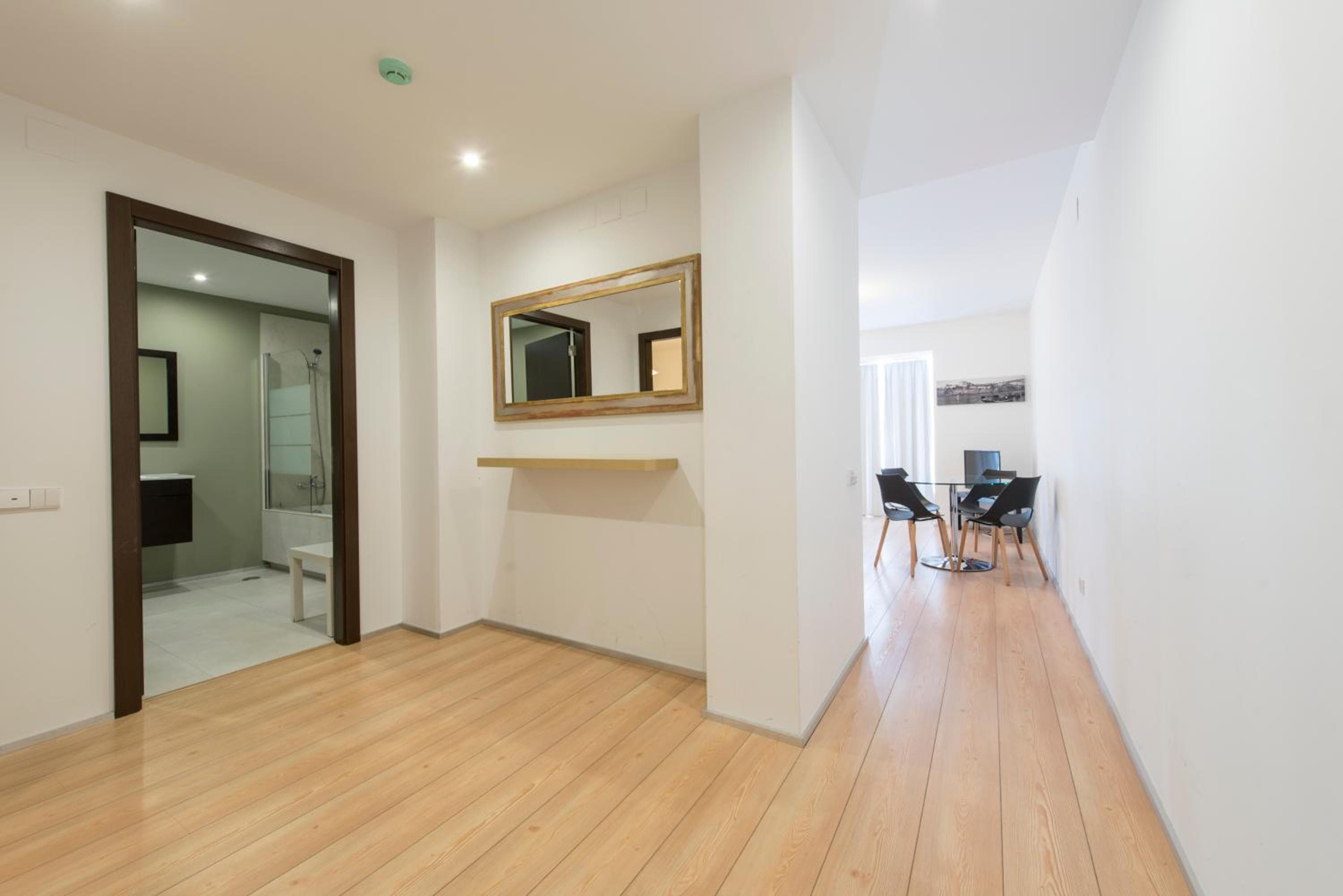 Alfama - Lisbon Lounge Suites — 13