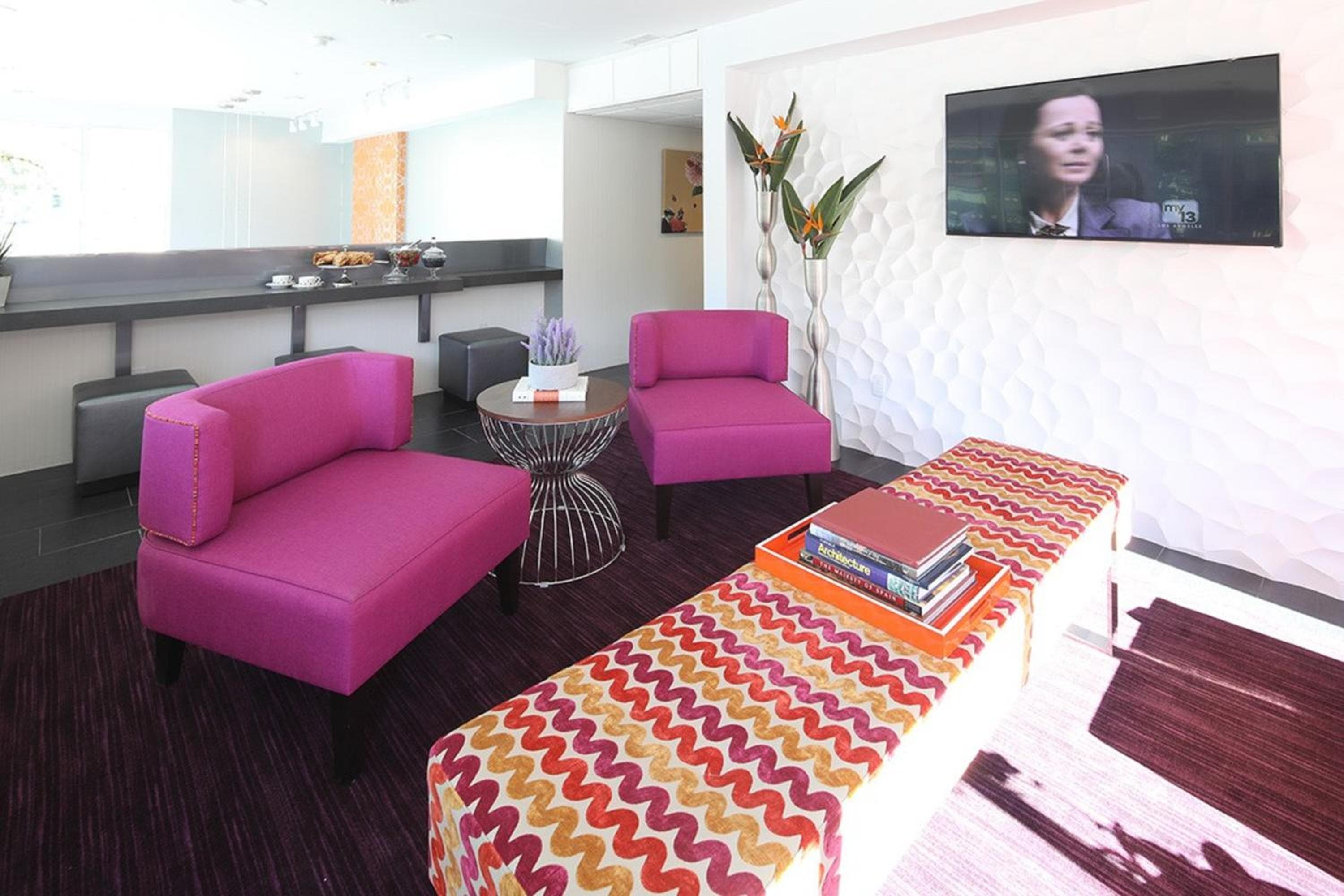 Lexen Hotel - Hollywood Walk of Fame-Universal Studios — 10