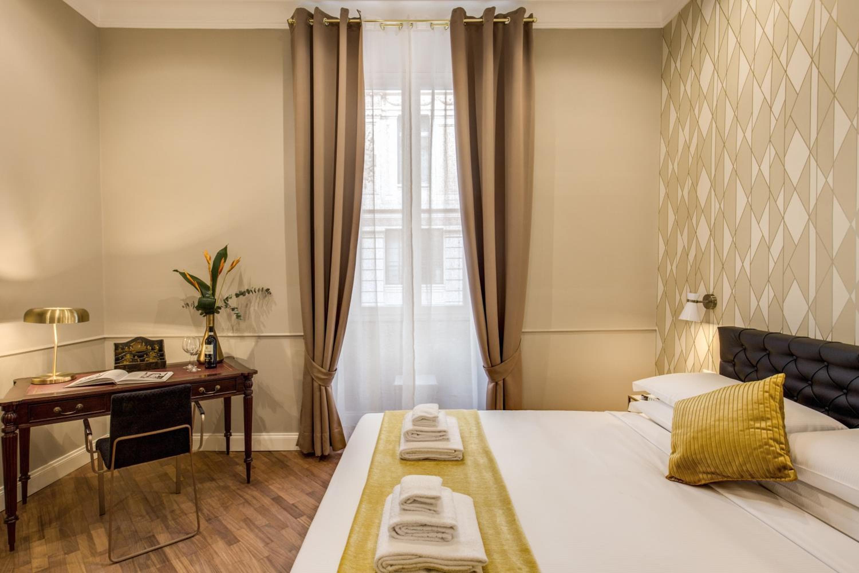 Charme Spagna Boutique Hotel — 2