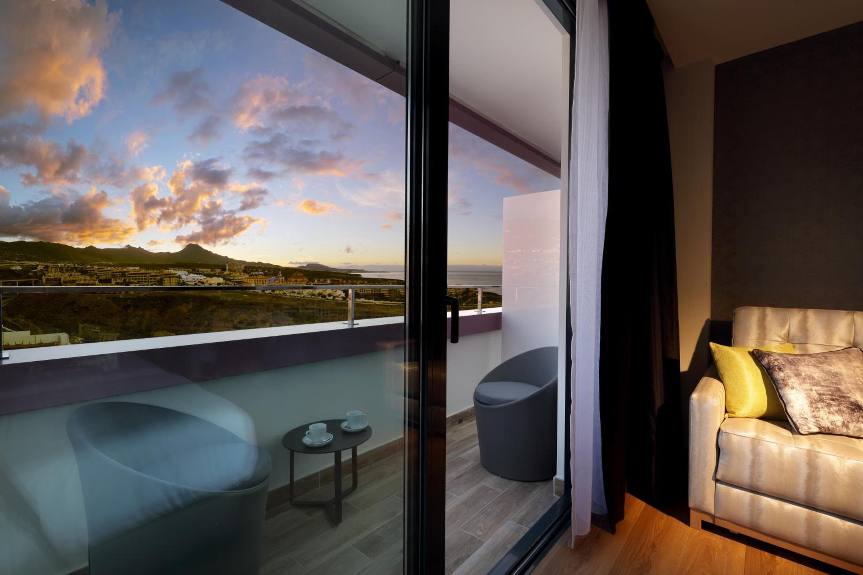 Hard Rock Hotel Tenerife — 8