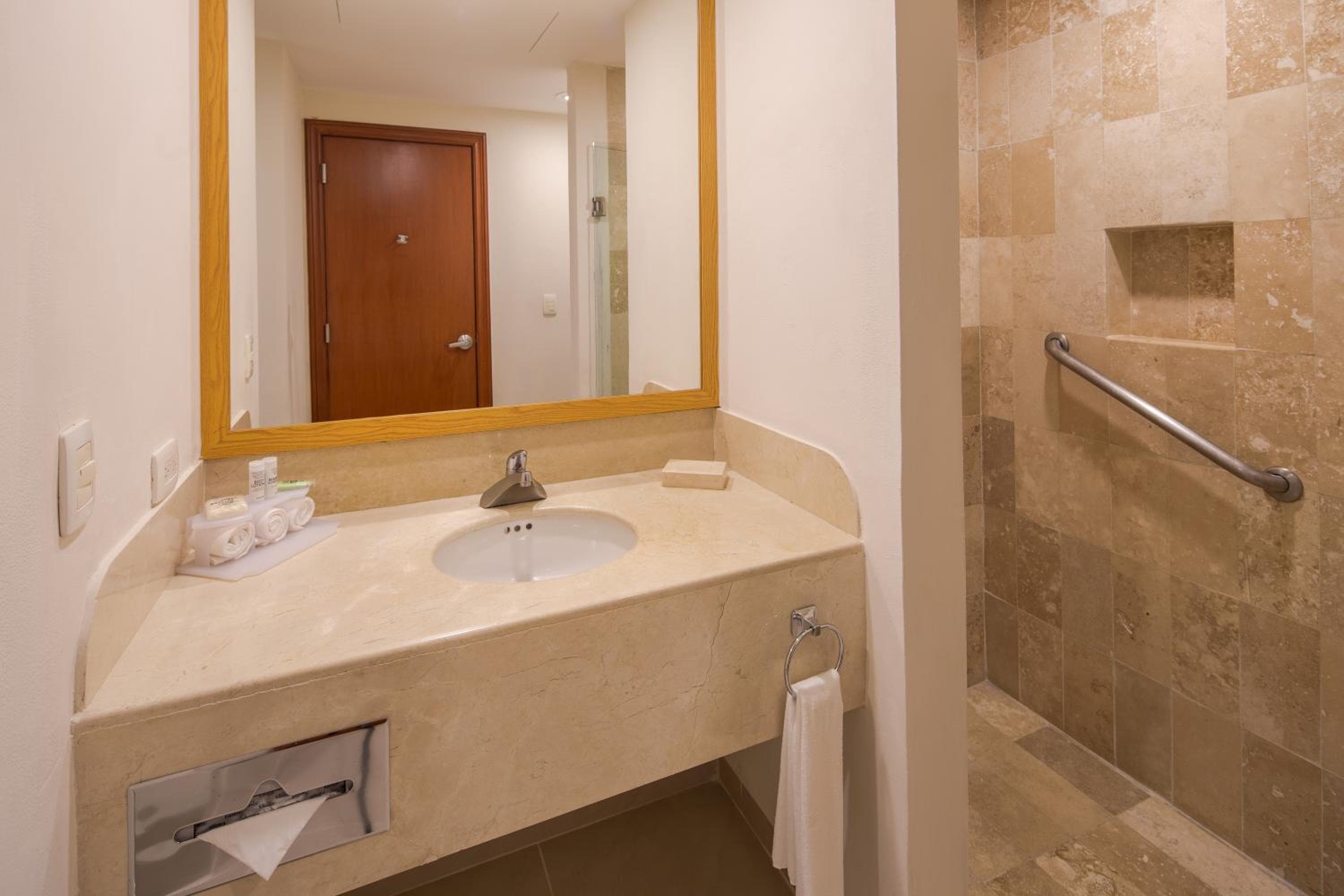 Wyndham Garden Playa del Carmen — 17
