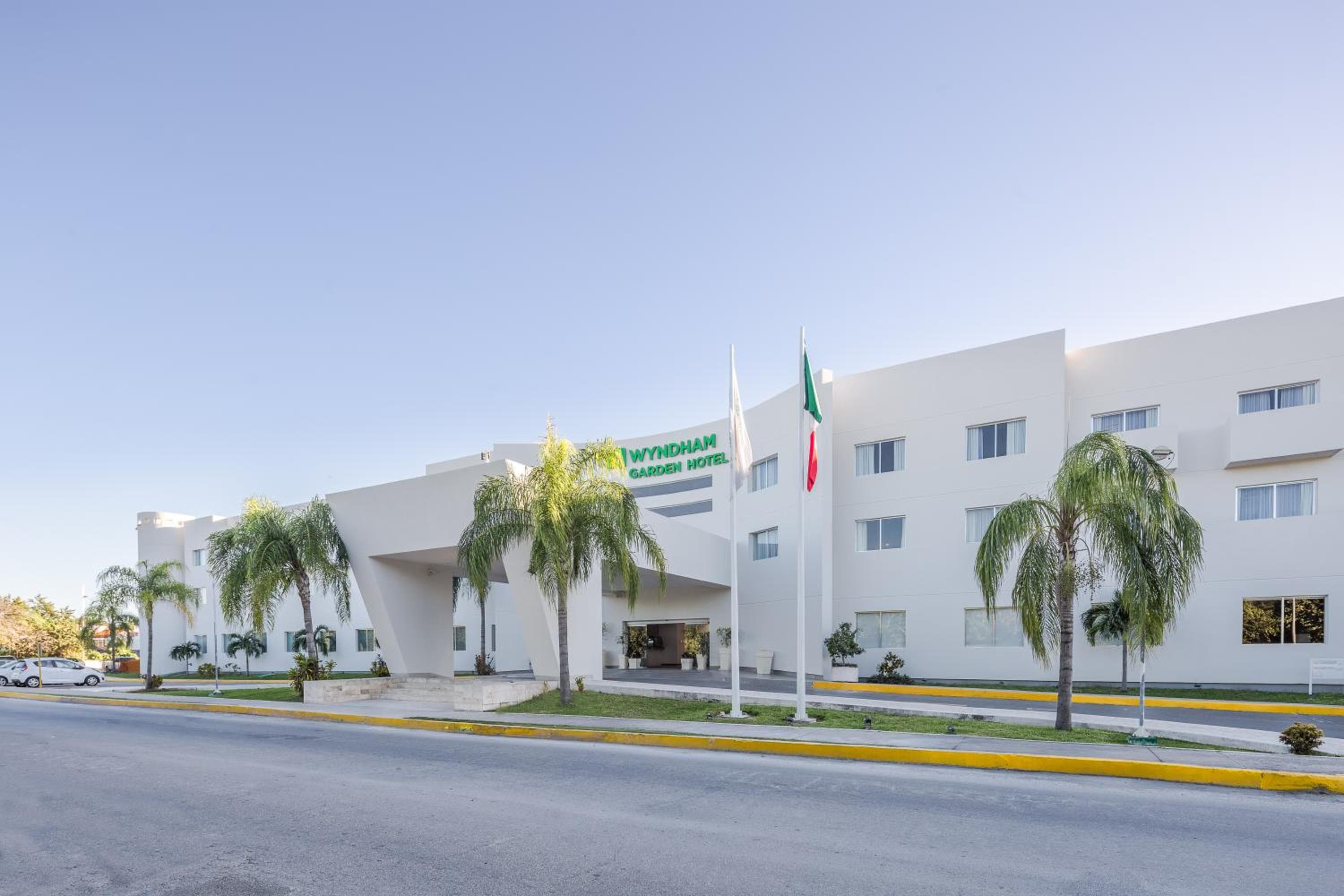 Wyndham Garden Playa del Carmen — 13