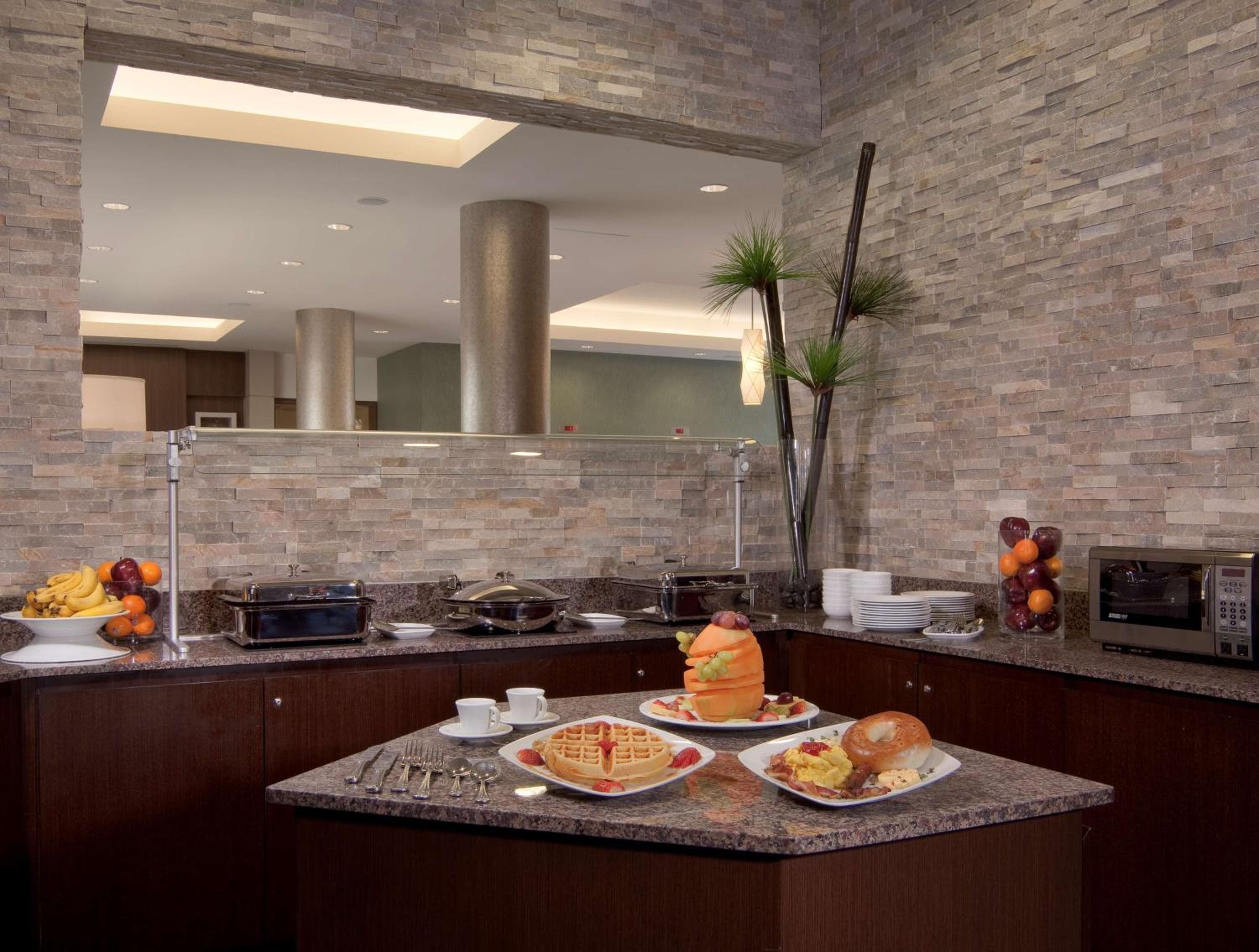 Best Western Plus Miami Intl Airport Hotel & Suites Coral Gables — 14