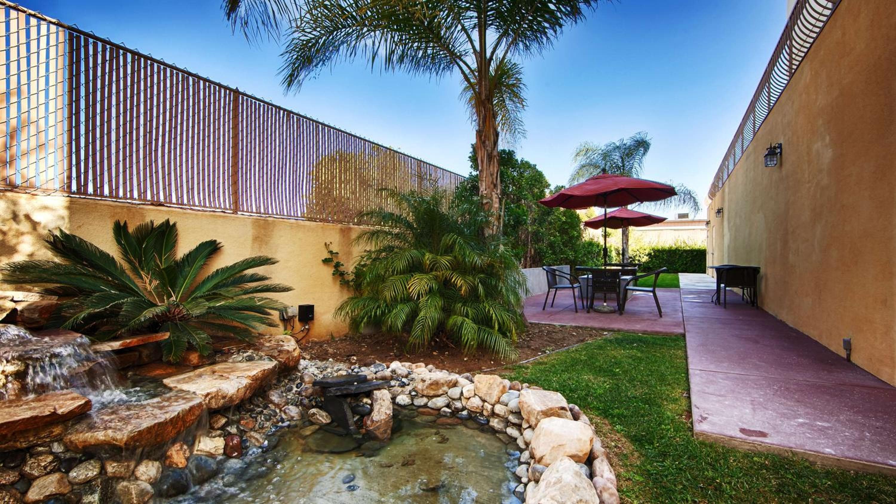 Best Western Burbank Aeropuerto Inn — 1