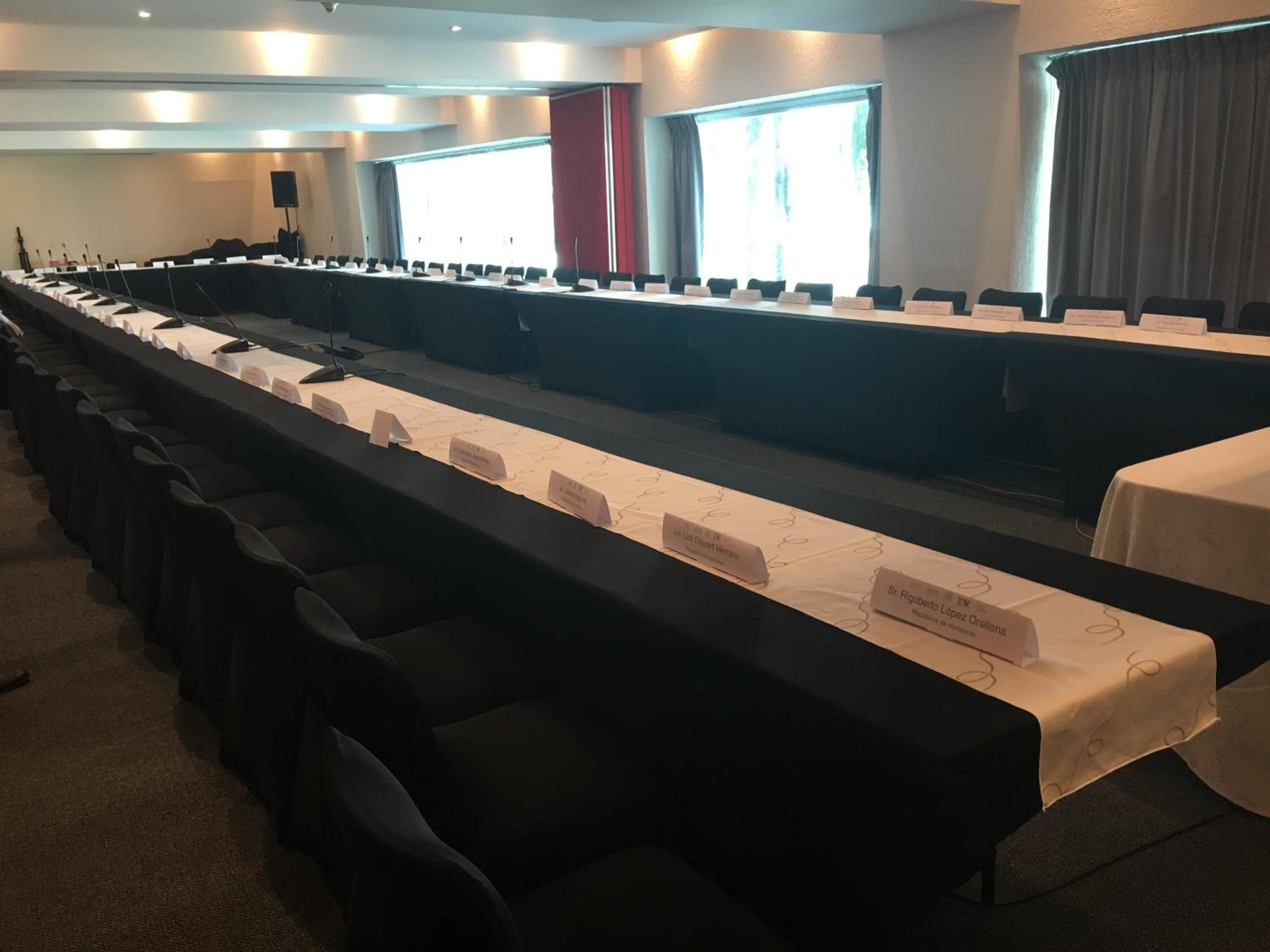 Hotel Flughafen wir — 16