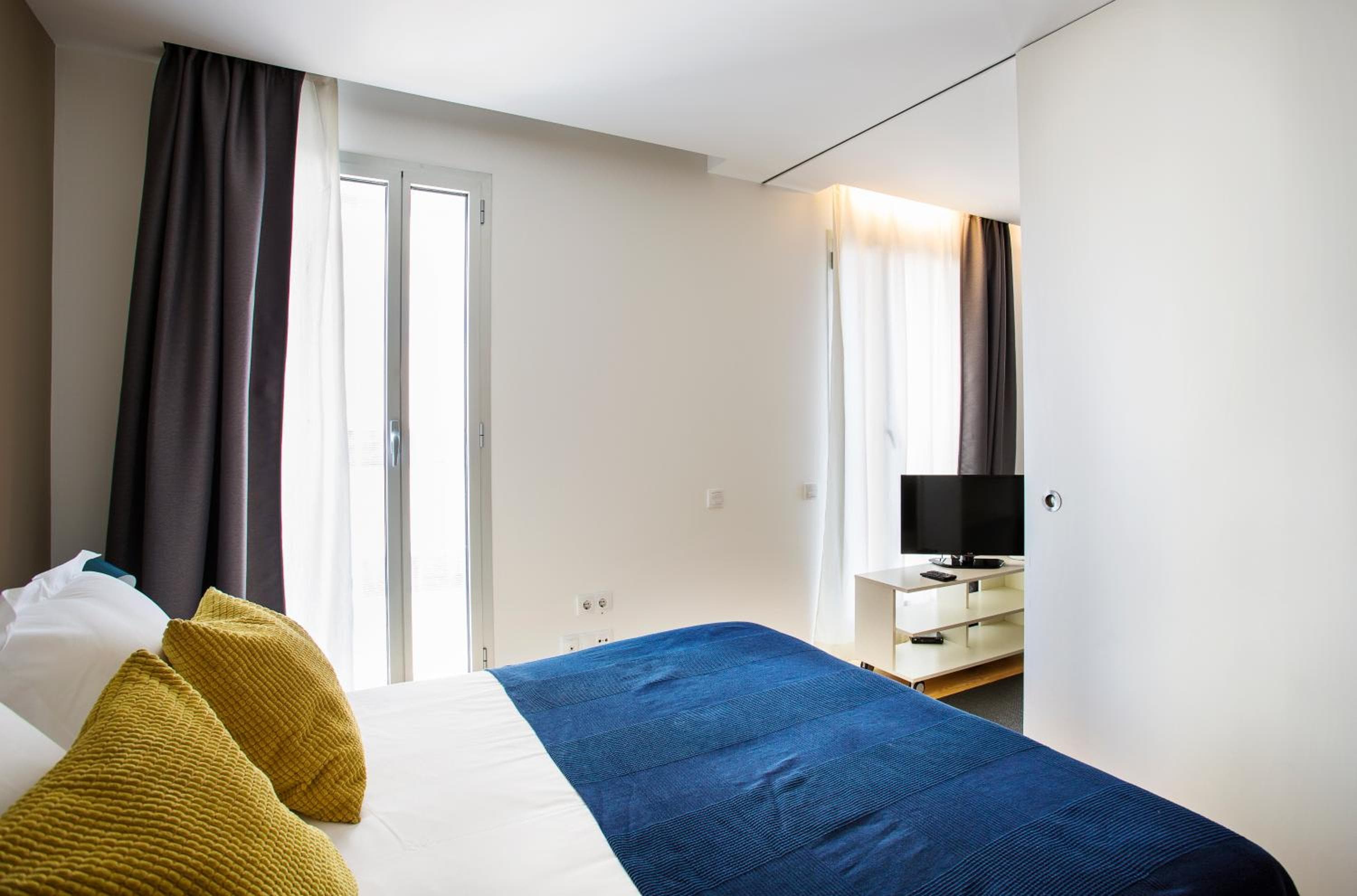 Durlet Beach Apartments — 2