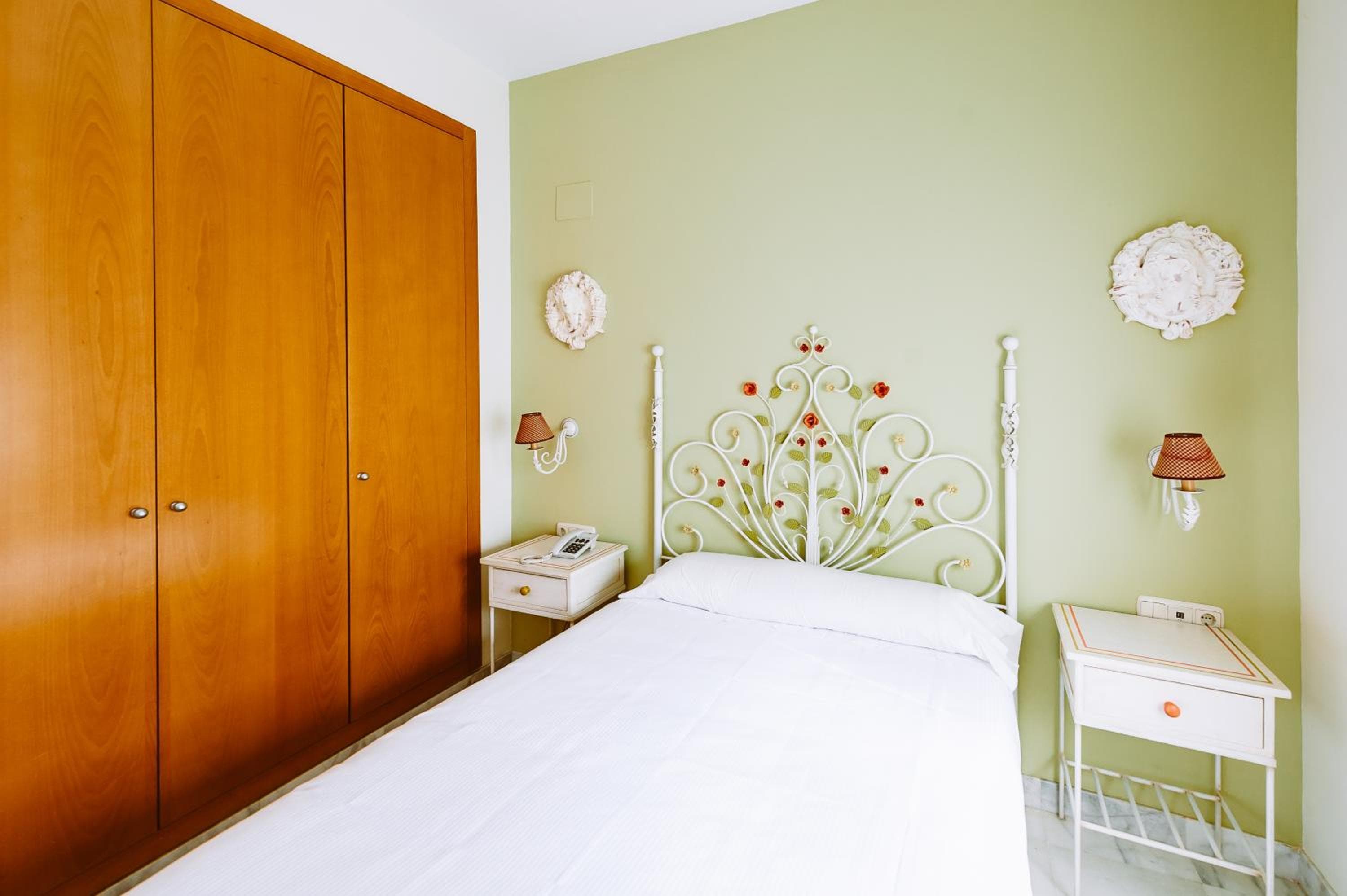 Basic Hotel Doña Manuela — 1