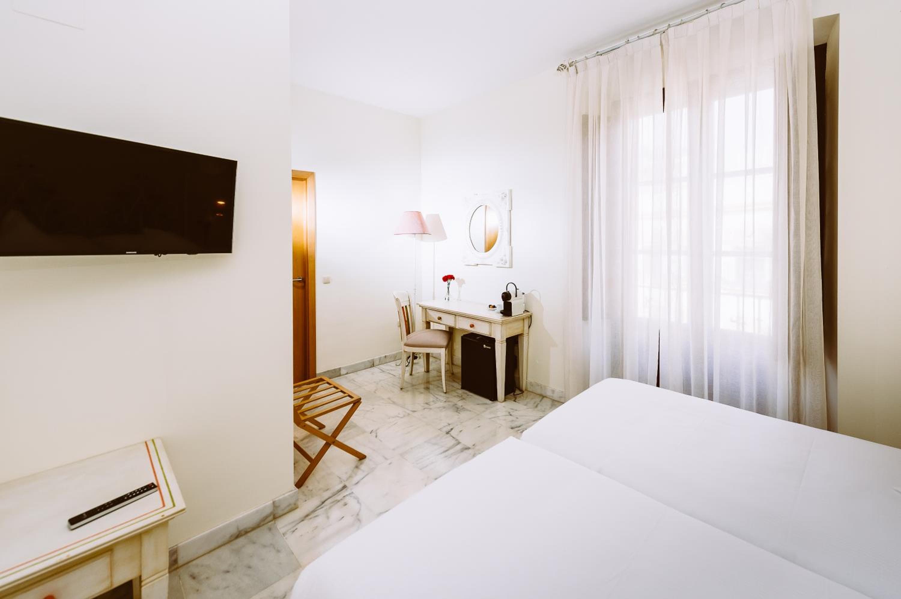 Basic Hotel Doña Manuela — 14