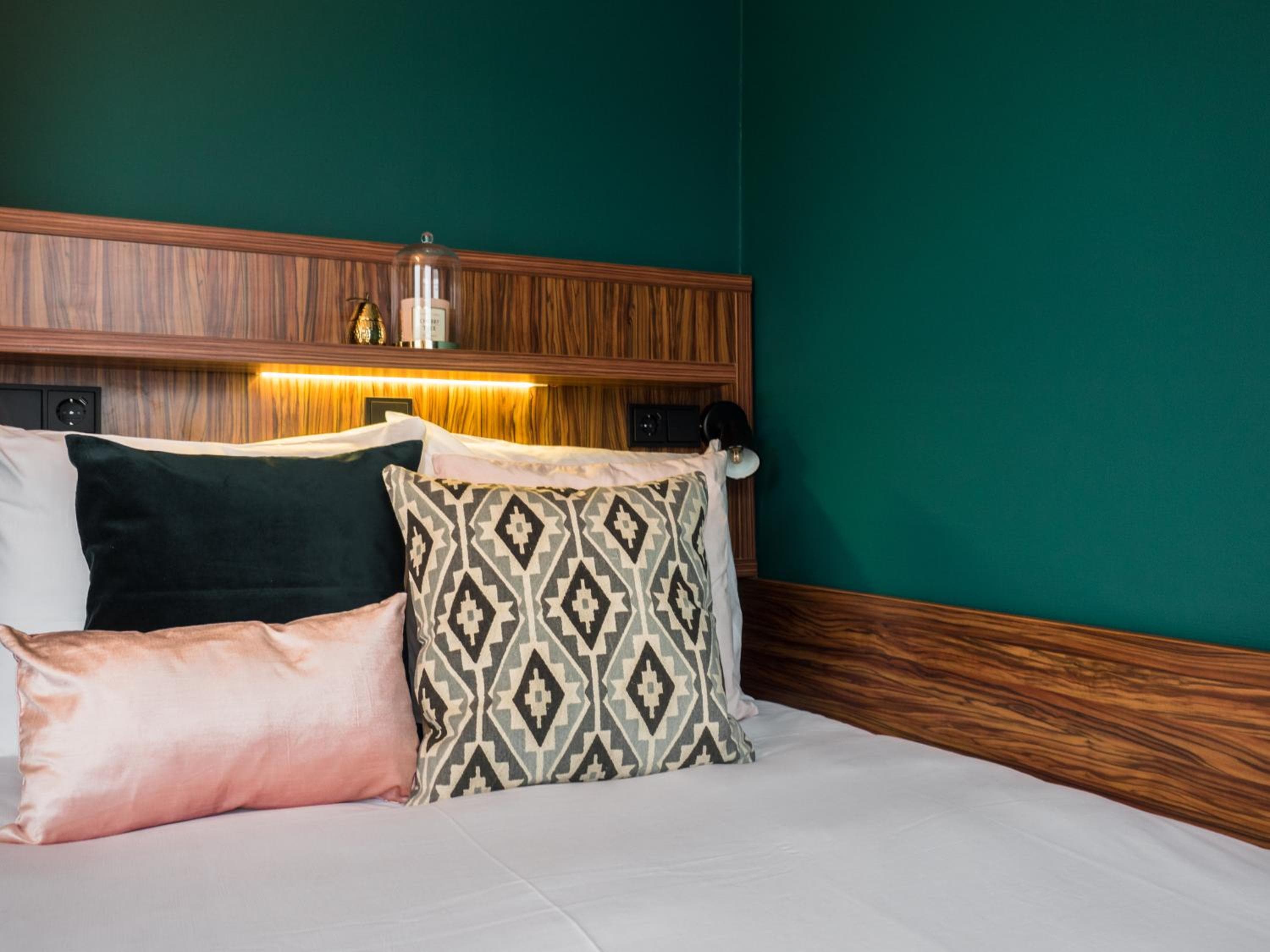 Linden Hotel — 29