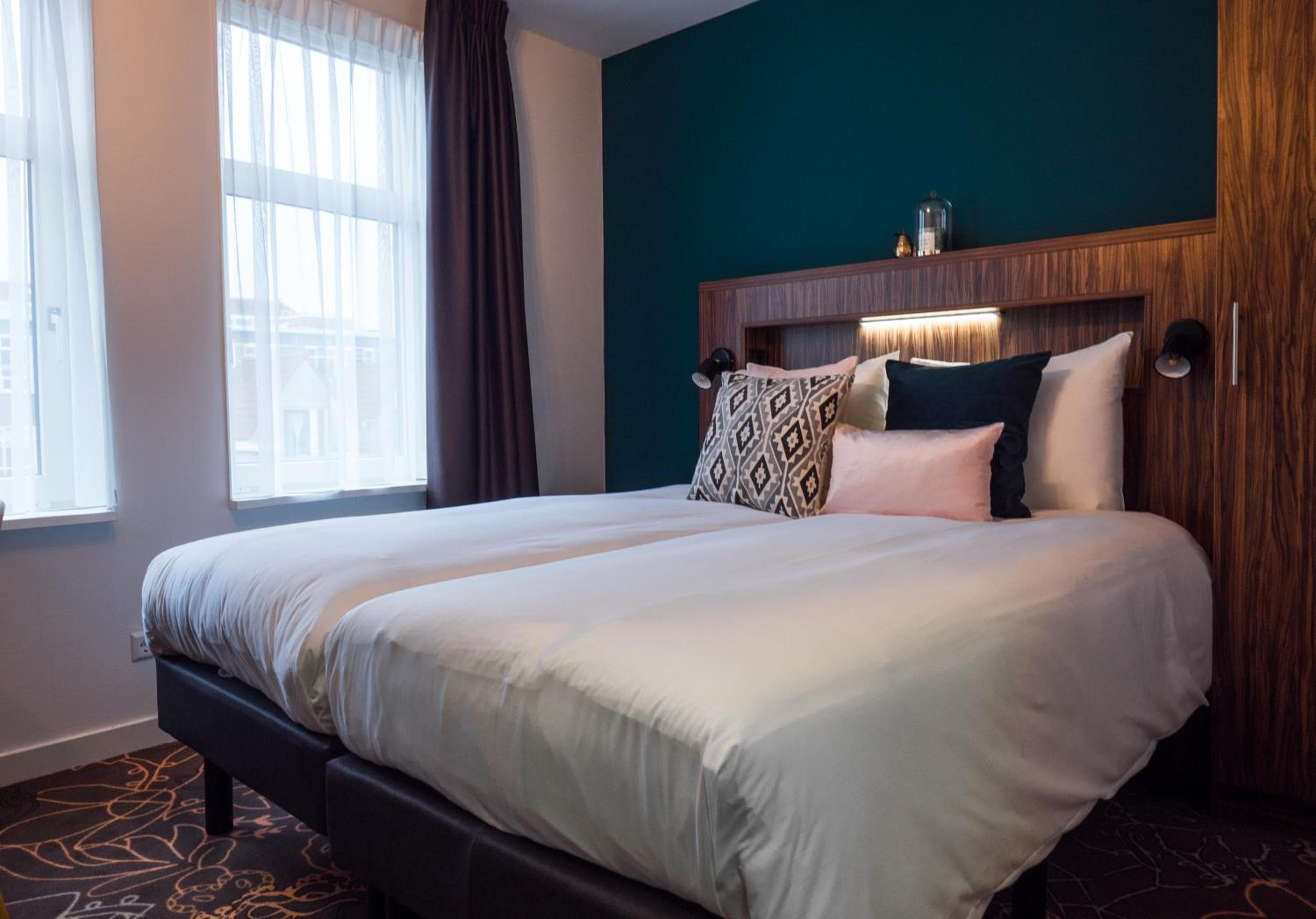 Linden Hotel — 8