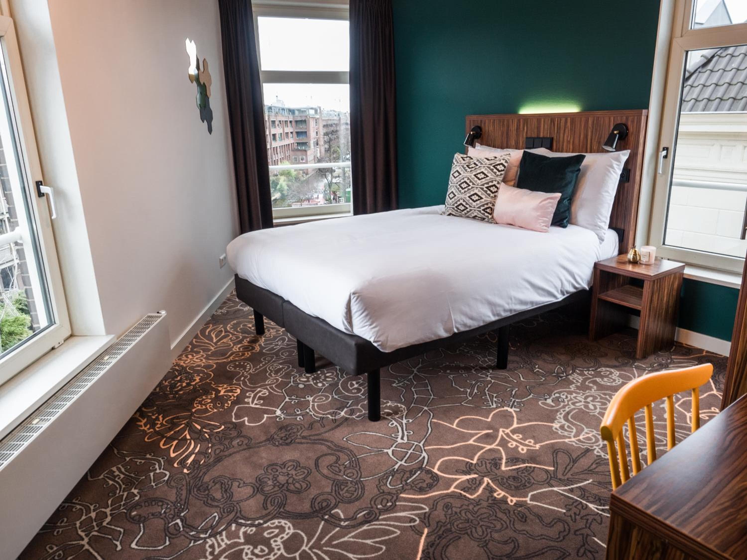 Linden Hotel — 12