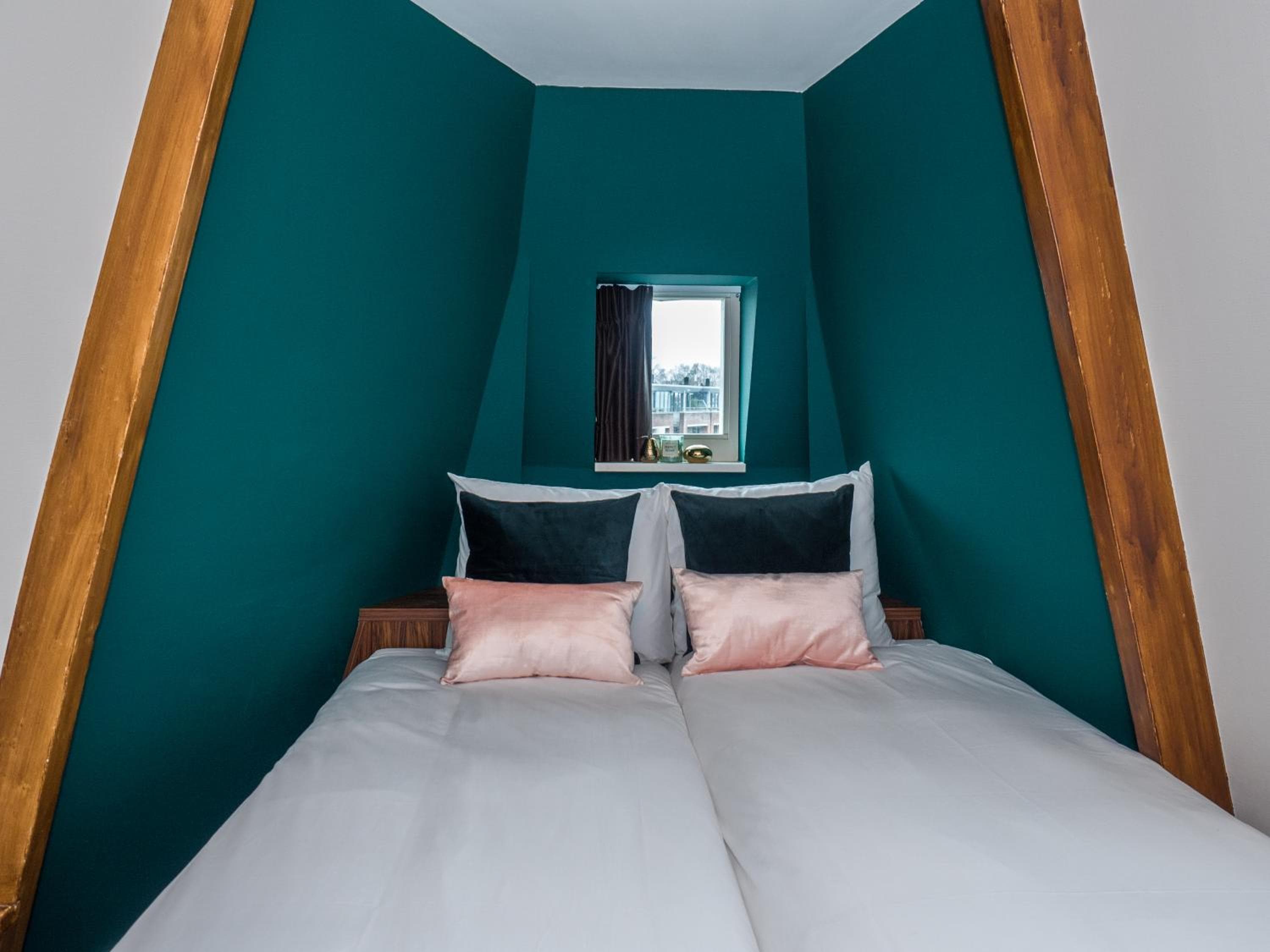 Linden Hotel — 22