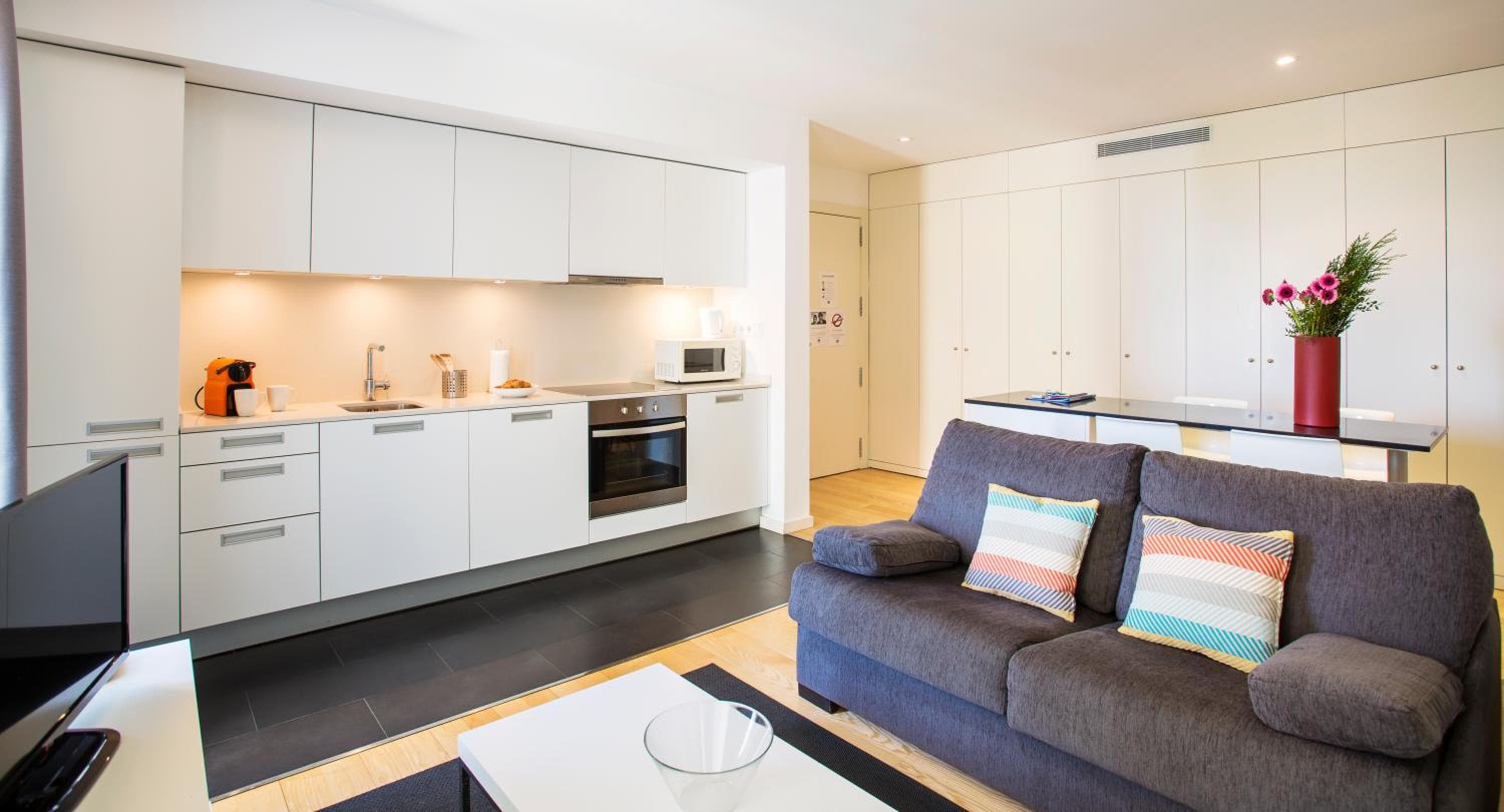 Durlet Beach Apartments — 3