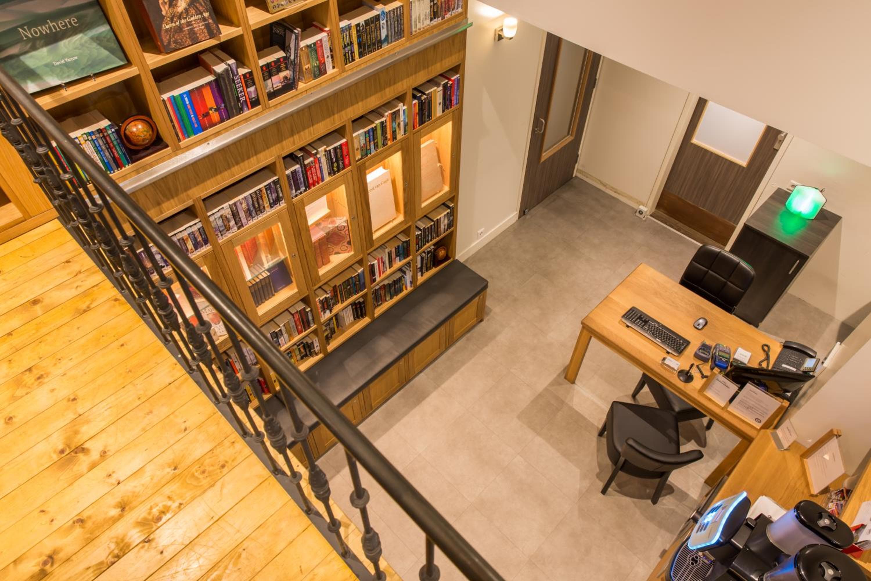 Biblioteca dell'Hotel Amsterdam — 12