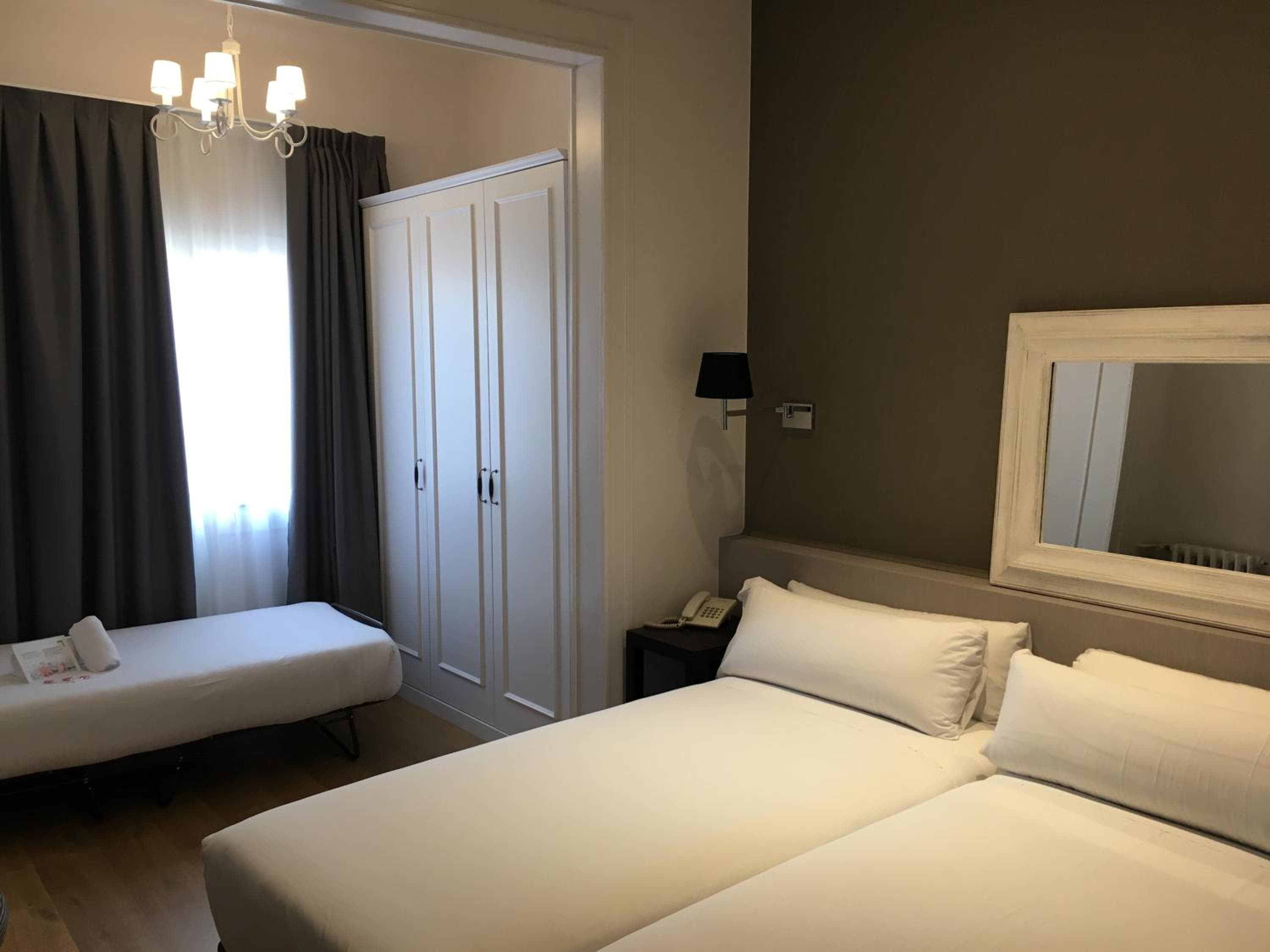Mesón Castilla Atiram Hotels — 3
