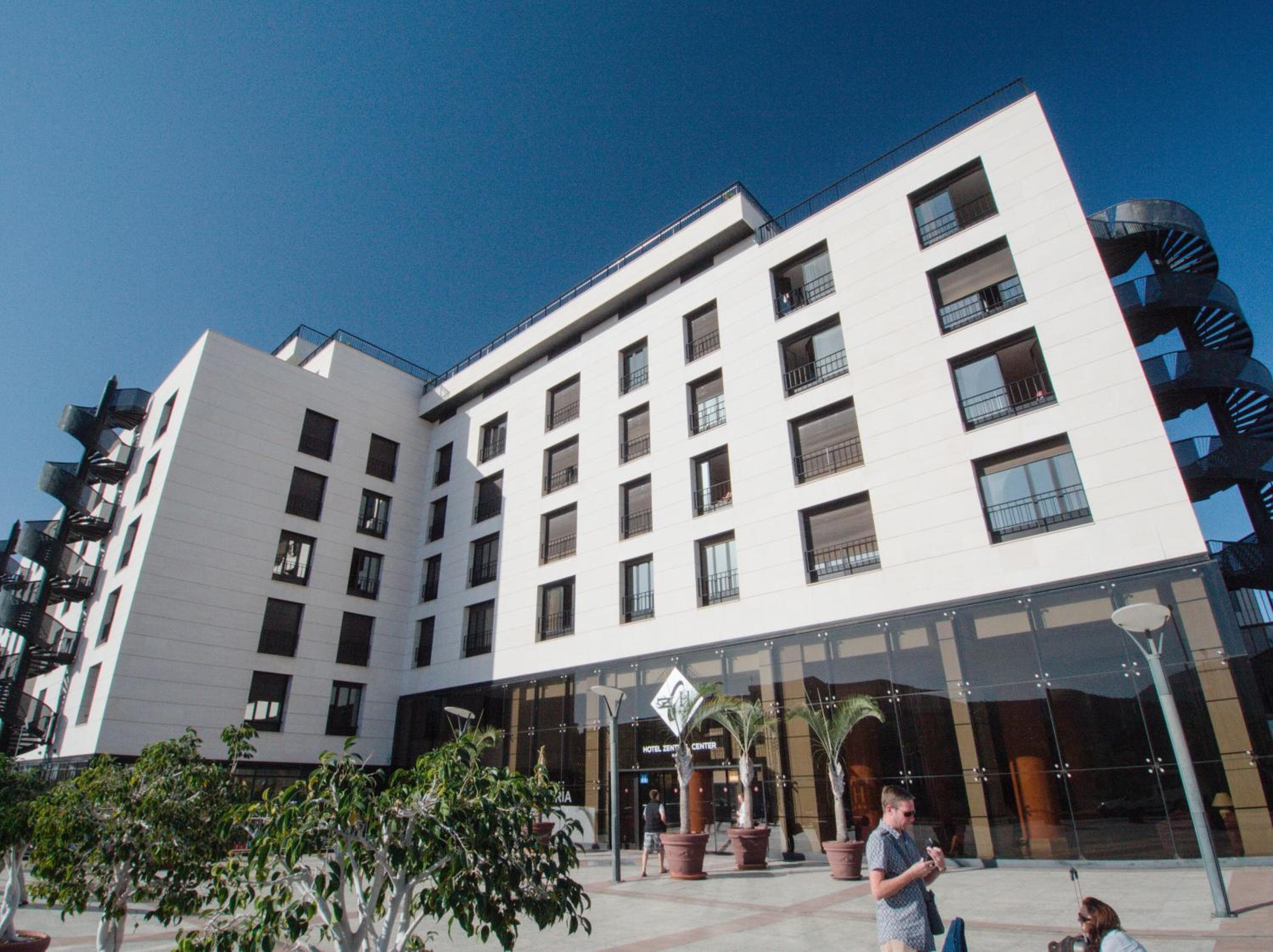 Hotel Zentral Center - Adults only — 1