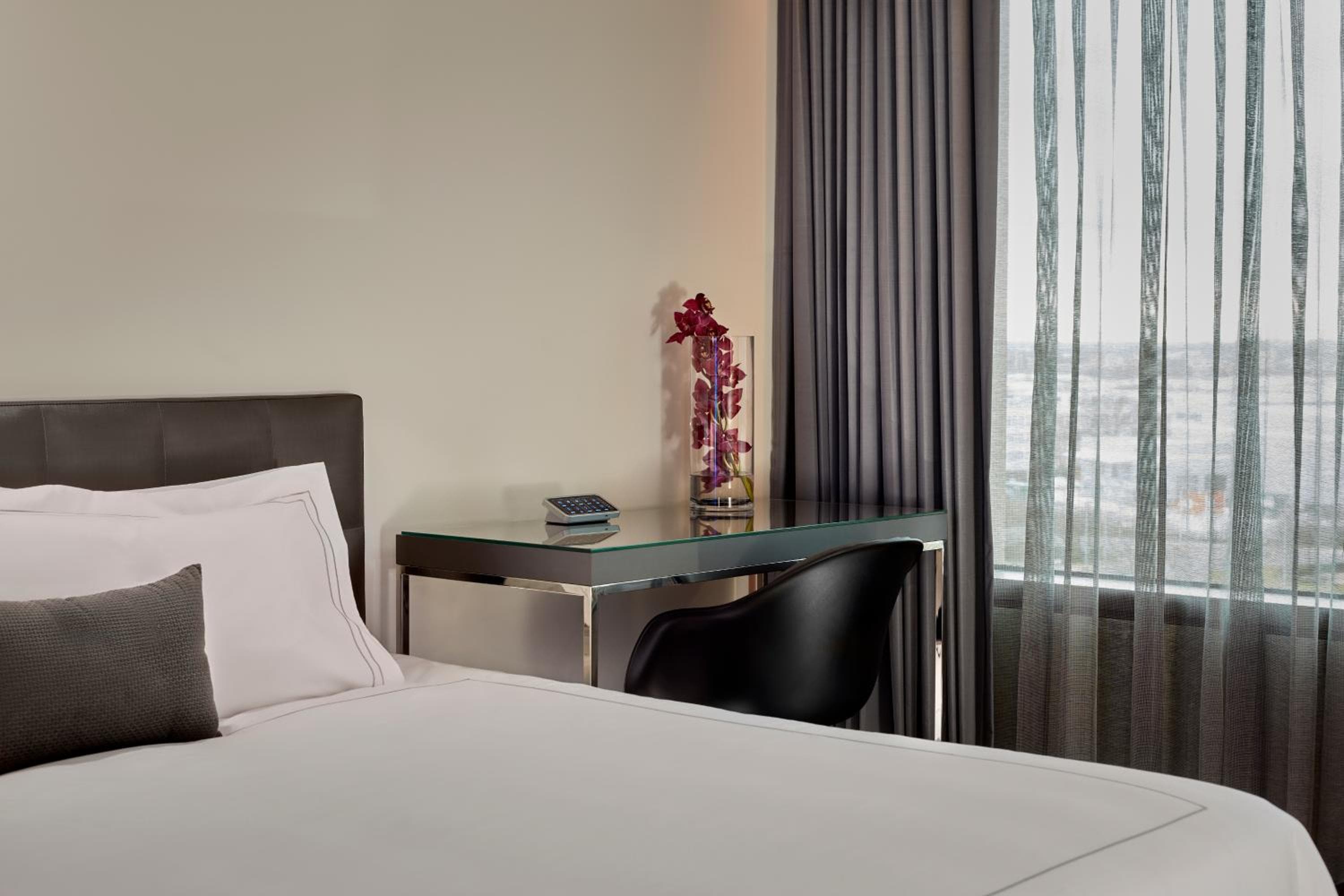 Park Plaza Londres, Park Royal — 17