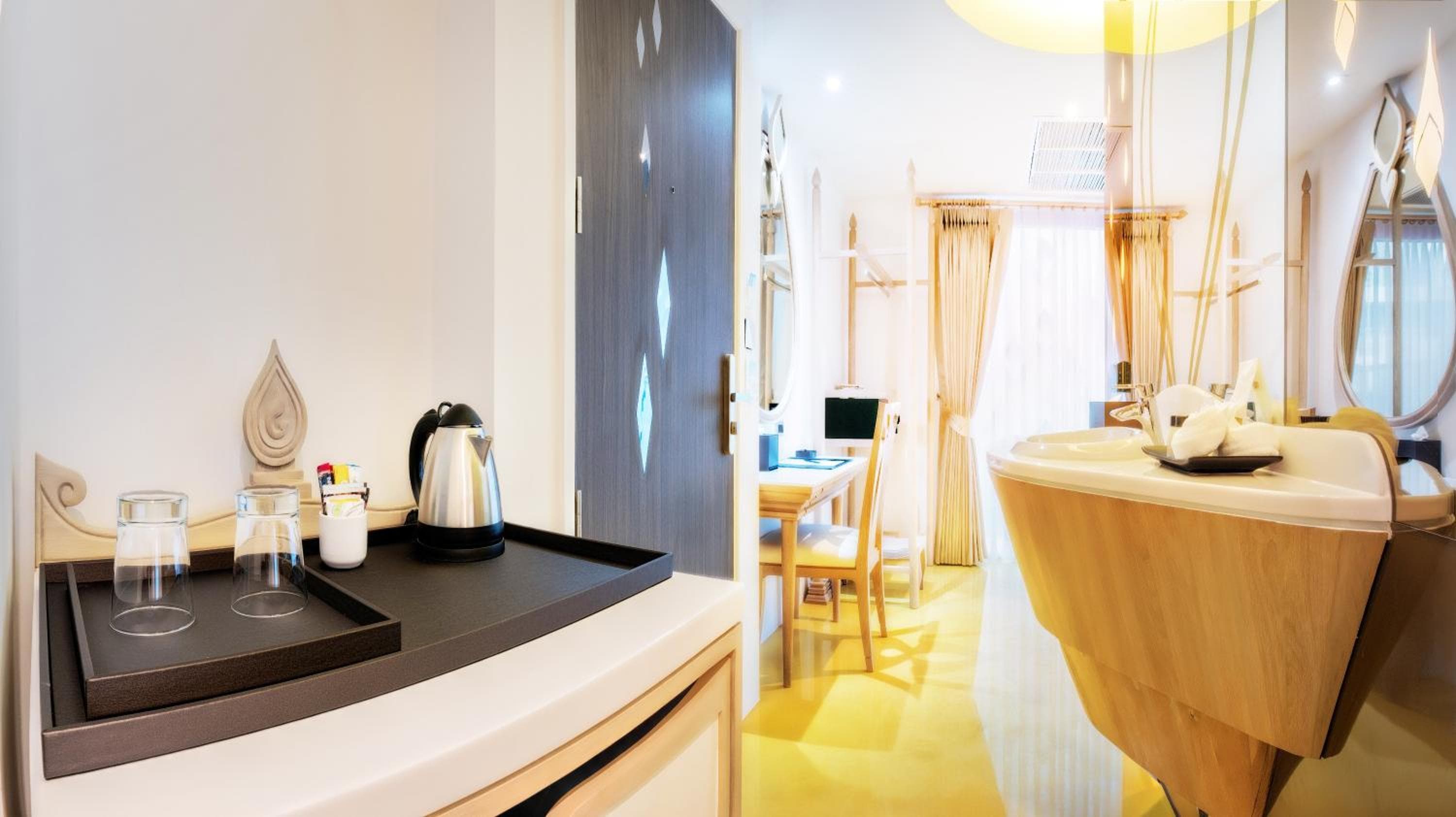 Anajak Bangkok Hotel - SHA Plus — 15