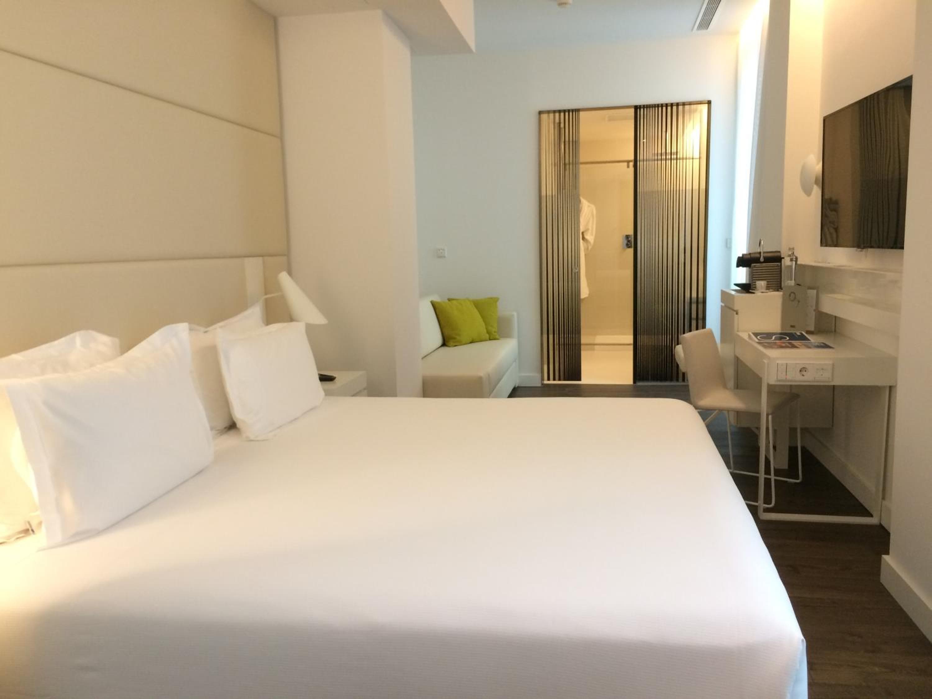 H10 Urquinaona Plaza — 15