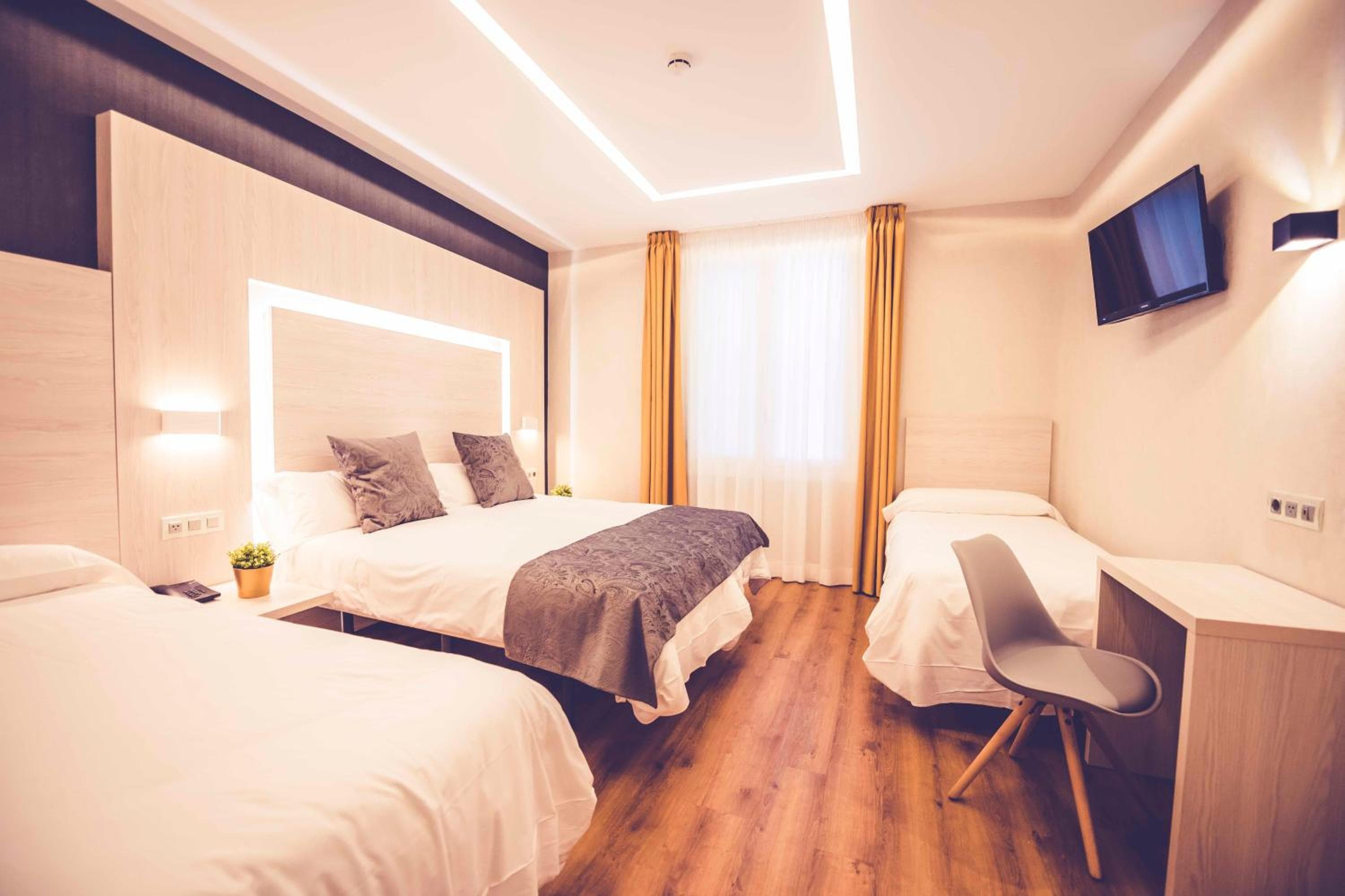 Hostal Lisboa — 16