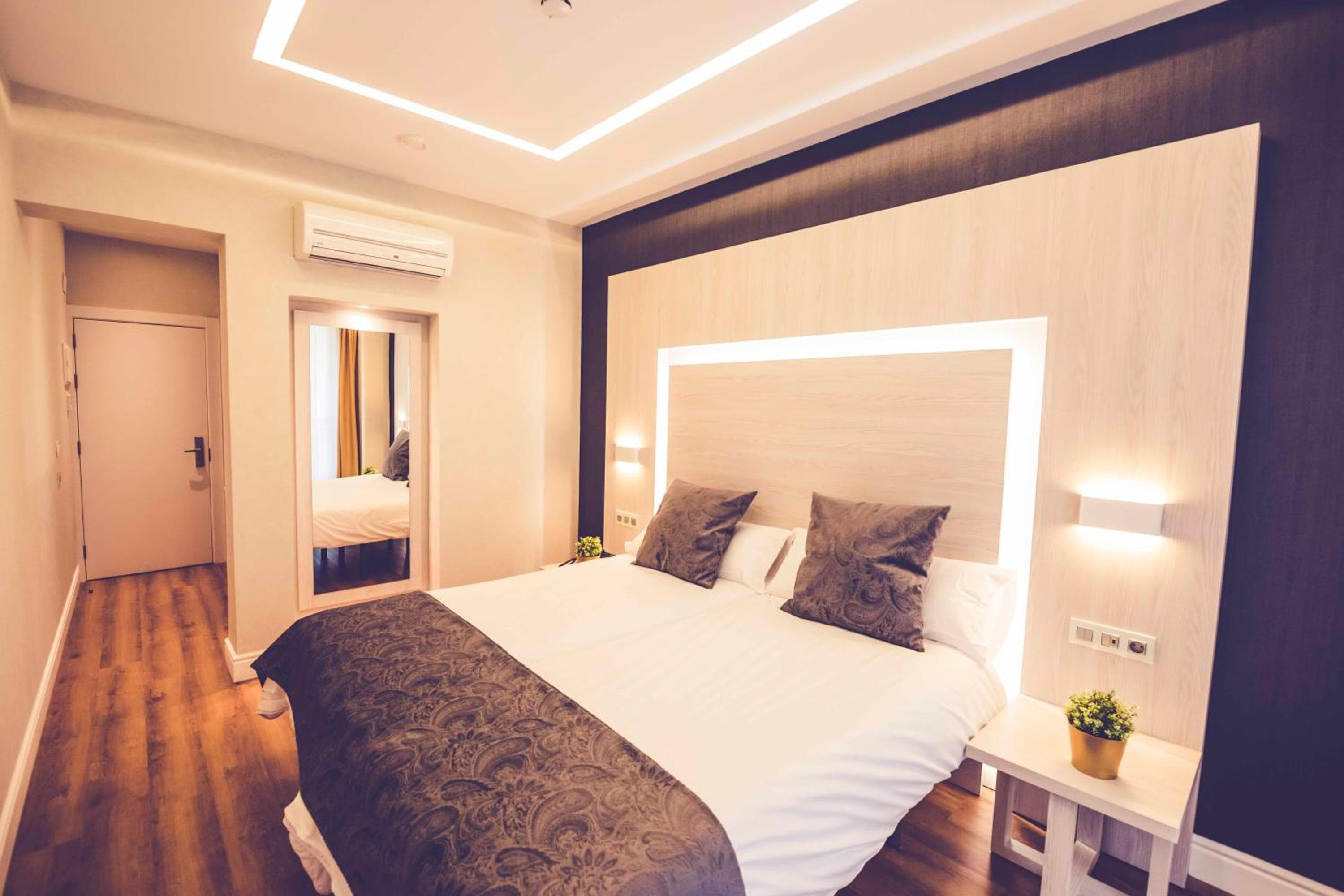 Hostal Lisboa — 1