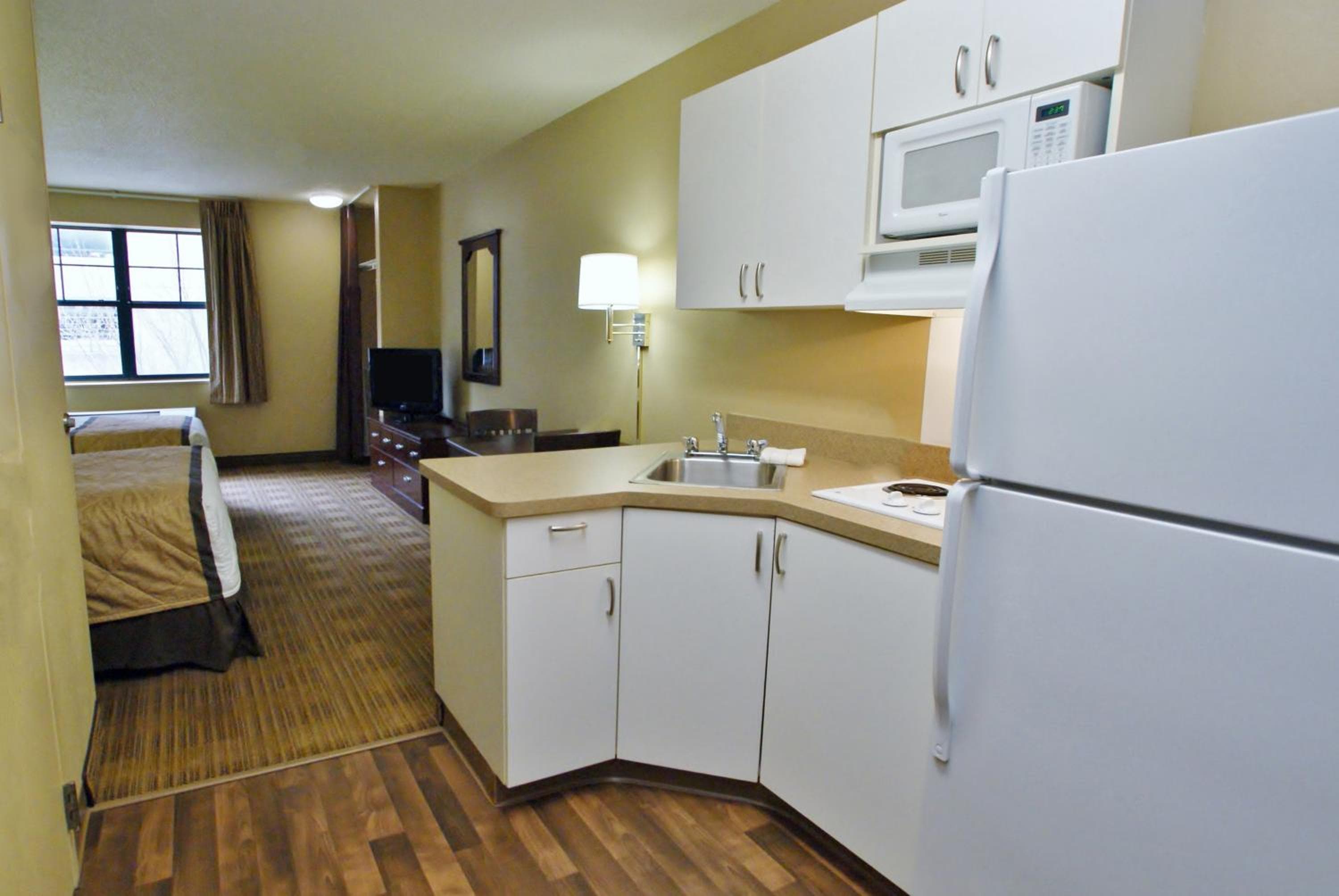 Extended Stay America Premier Suites - Miami - Airport - Doral - 87th Avenue South — 22