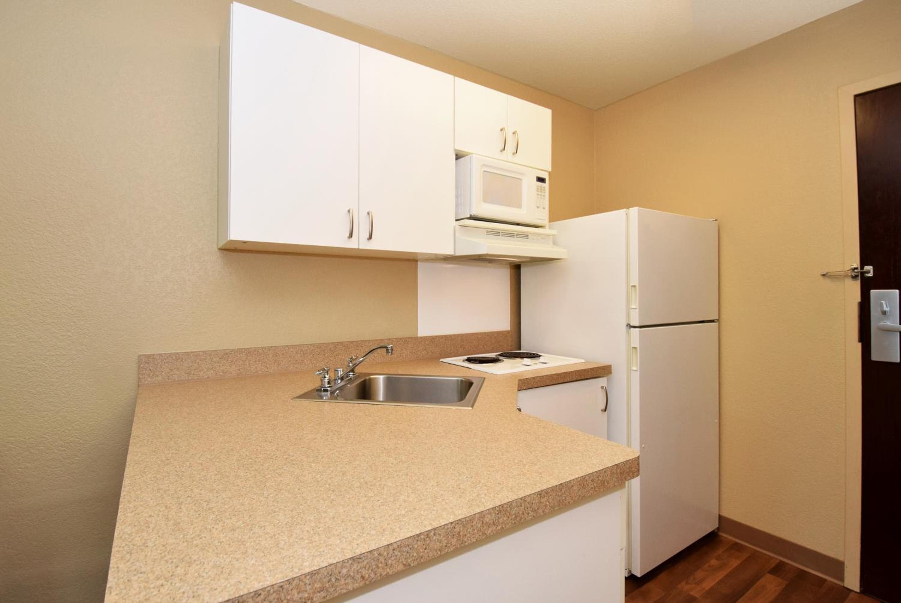 Extended Stay America Premier Suites - Miami - Coral Gables — 8