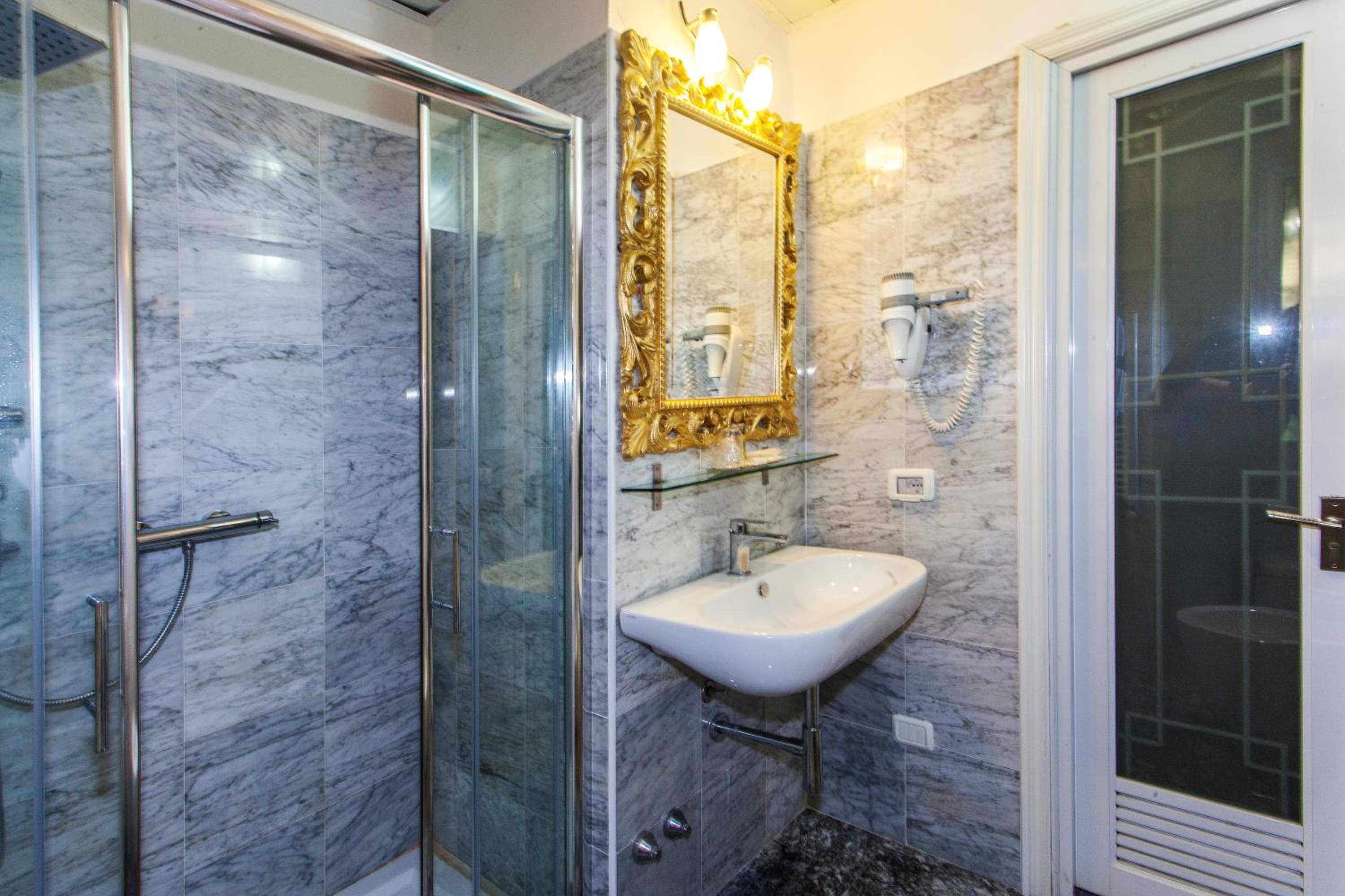 Hotel Bolzano — 30