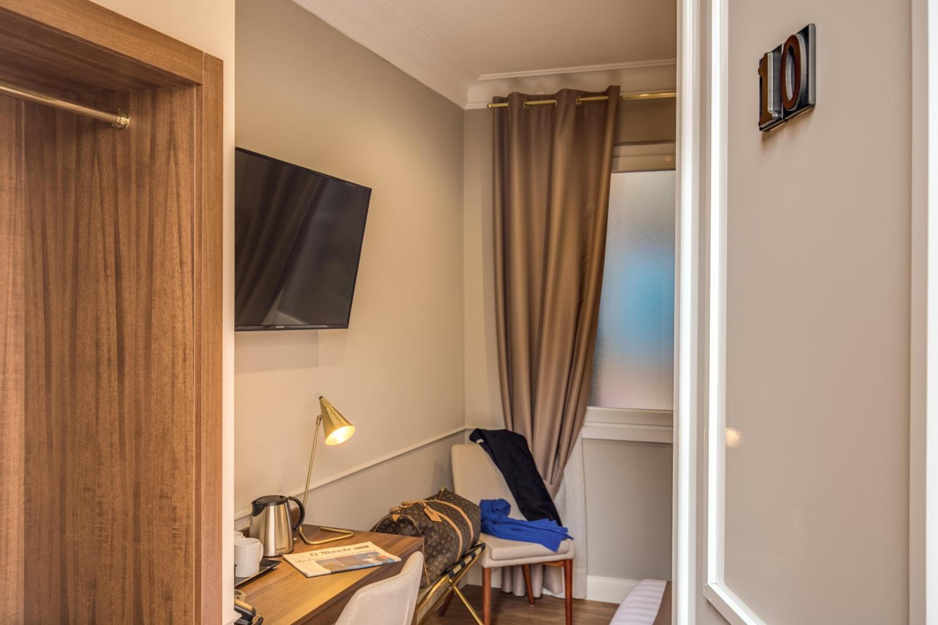 Charme Spagna Boutique Hotel — 30
