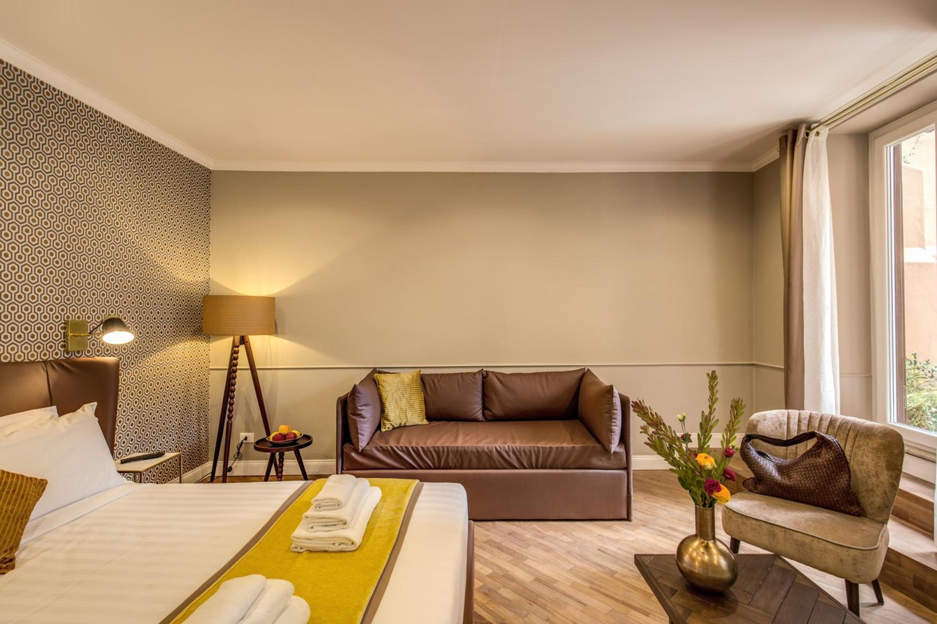 Charme Spagna Boutique Hotel — 9