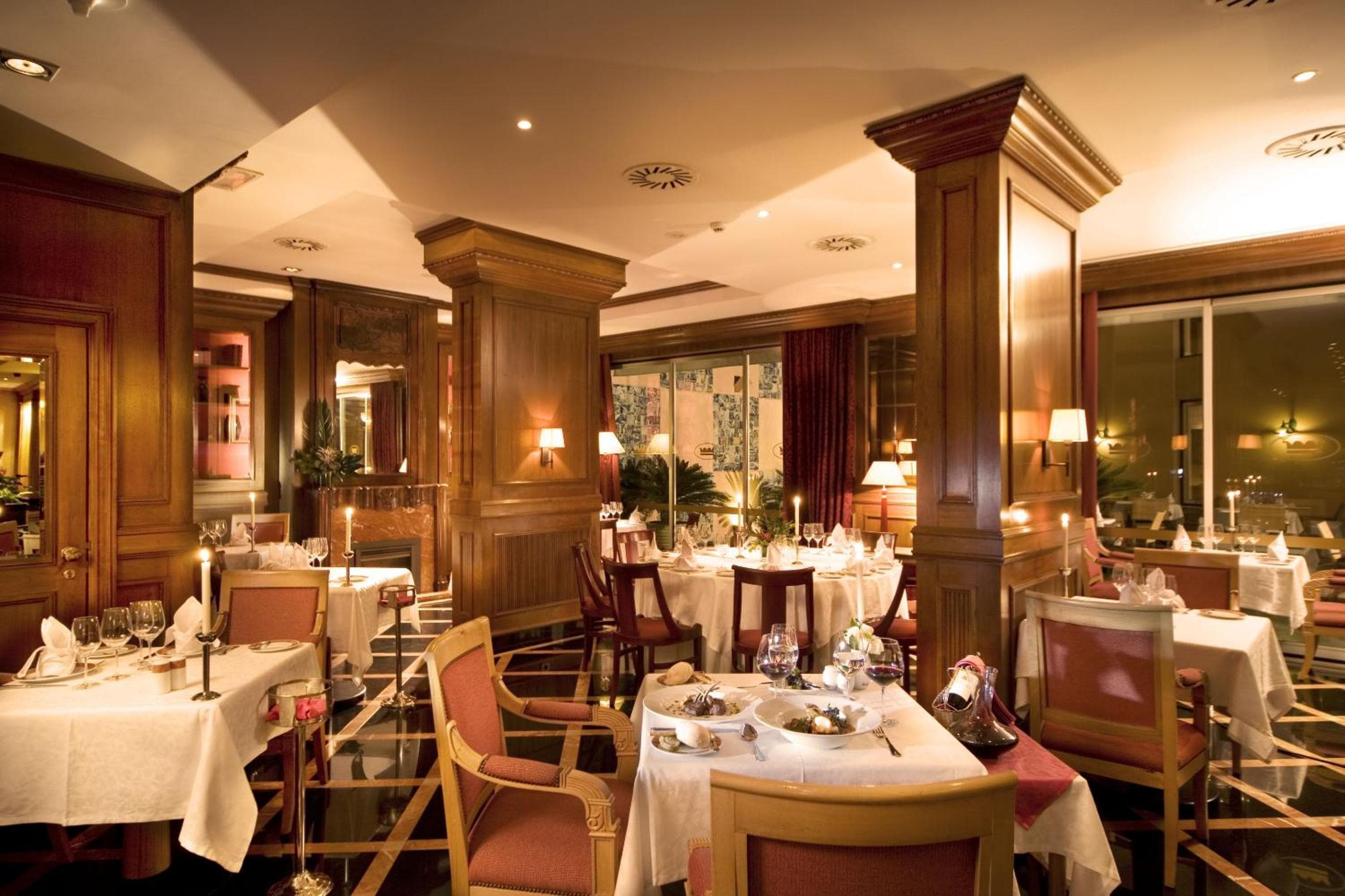 Hotel Real Palacio — 8