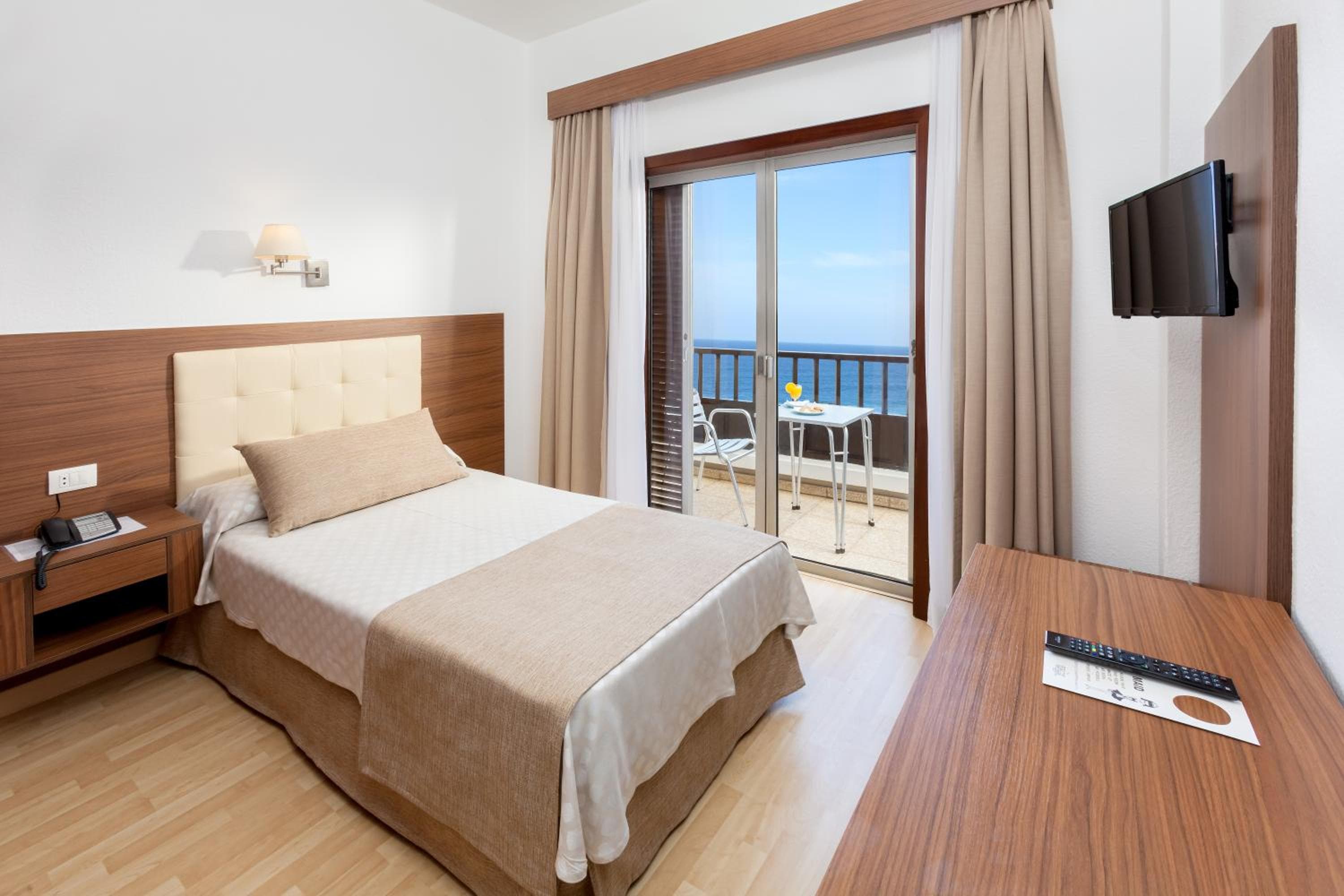 Hotel Don Manolito — 3