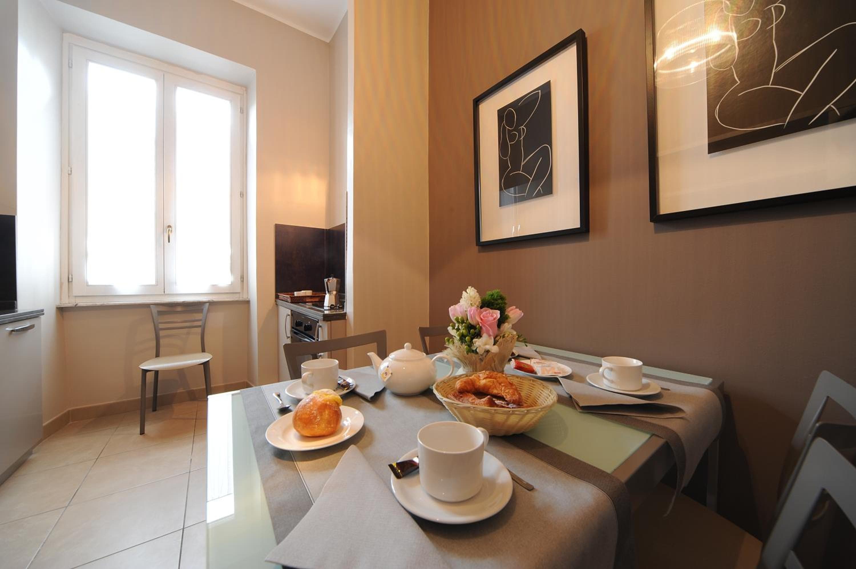Trianon Borgo Pio Aparthotel — 16
