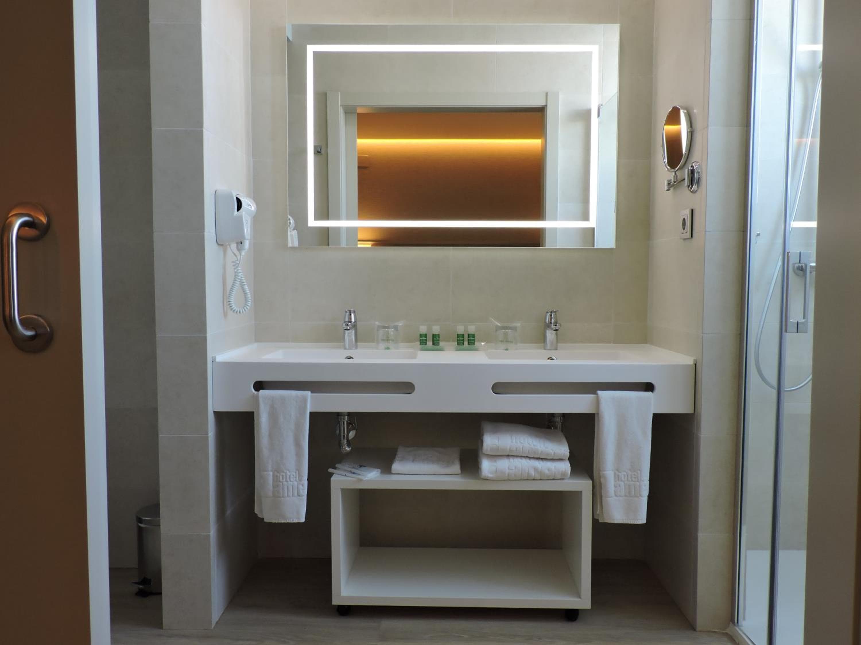 Hotel América Sevilla — 12