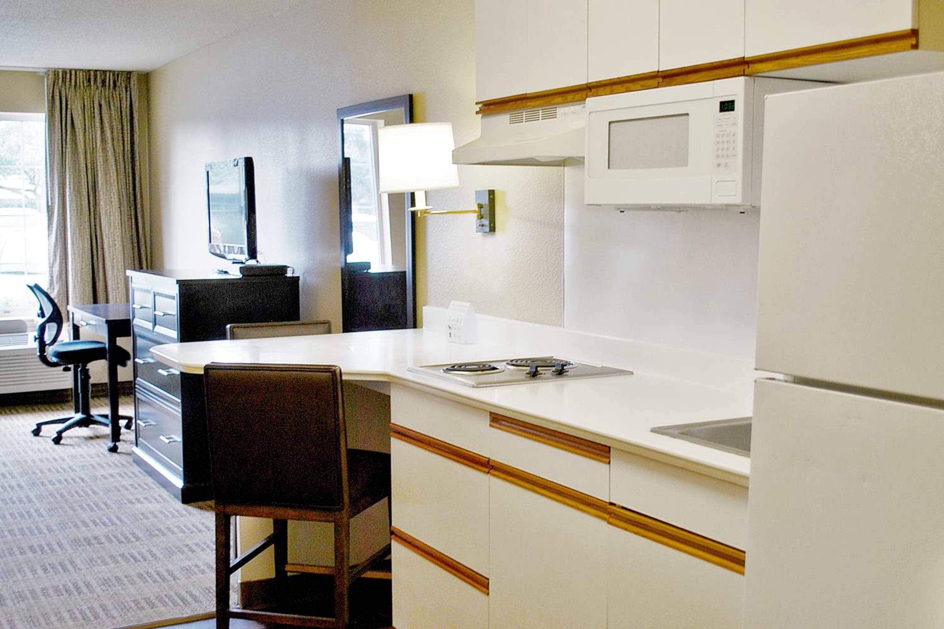 Extended Stay America Select Suites - Orlando - Southpark - Equity Row — 23