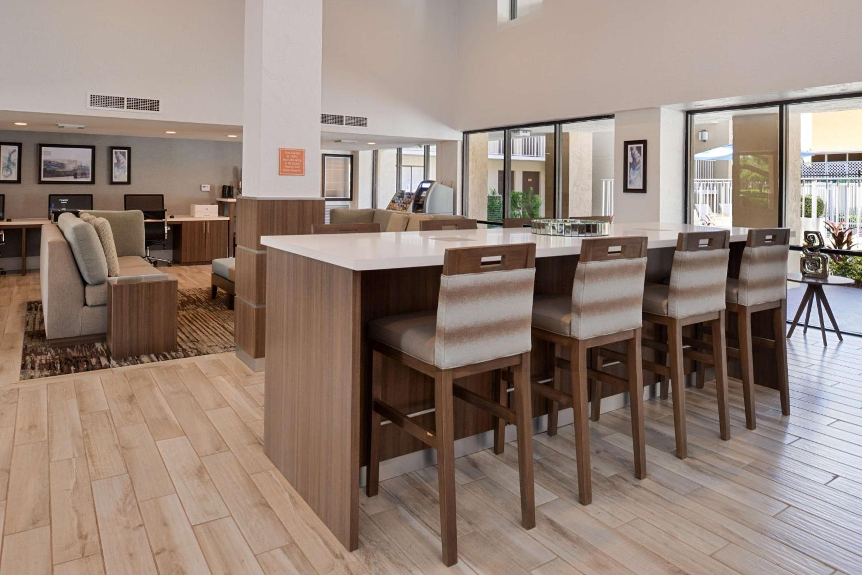 No hacer hoteles — 13