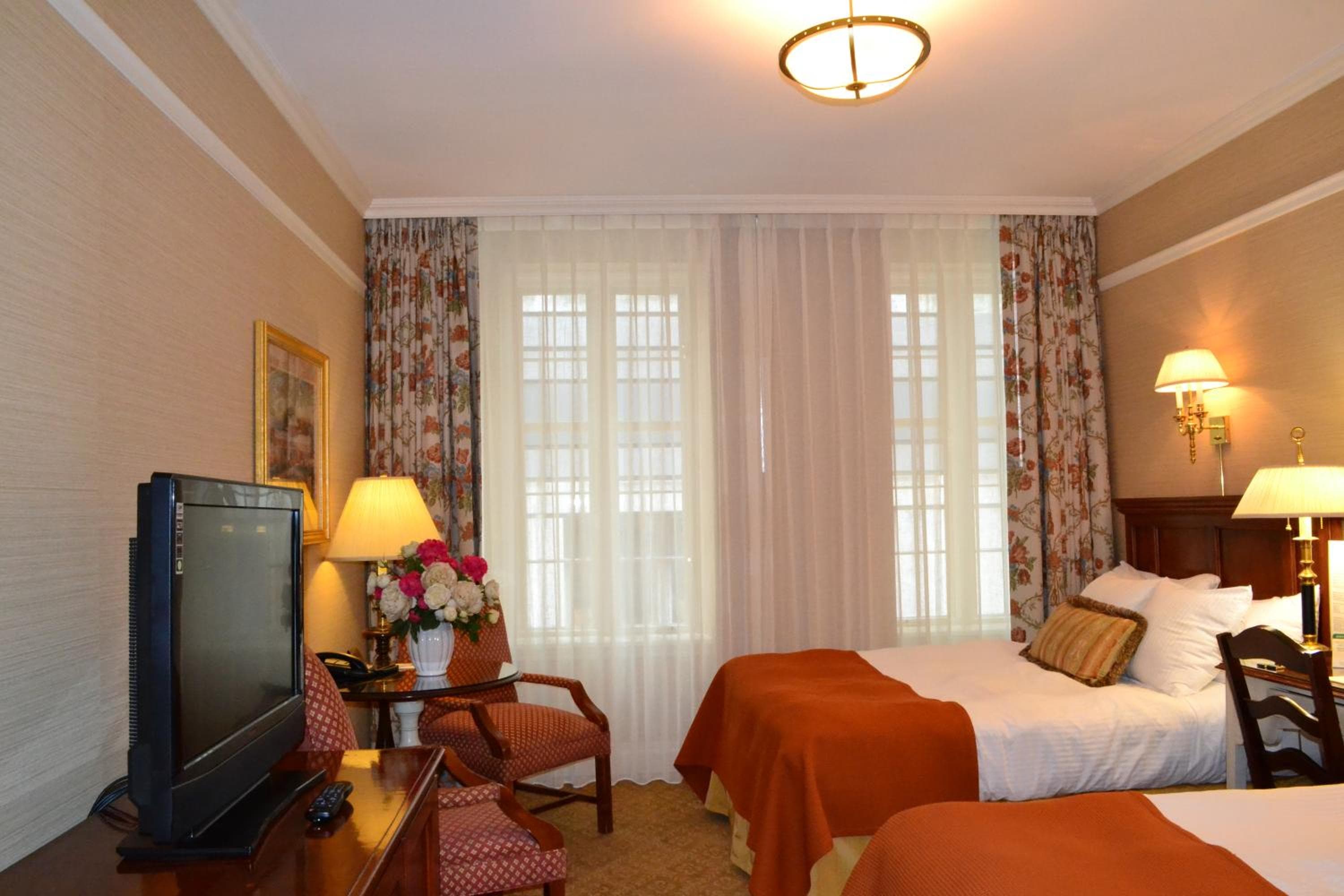 Das Wall Street Inn — 2