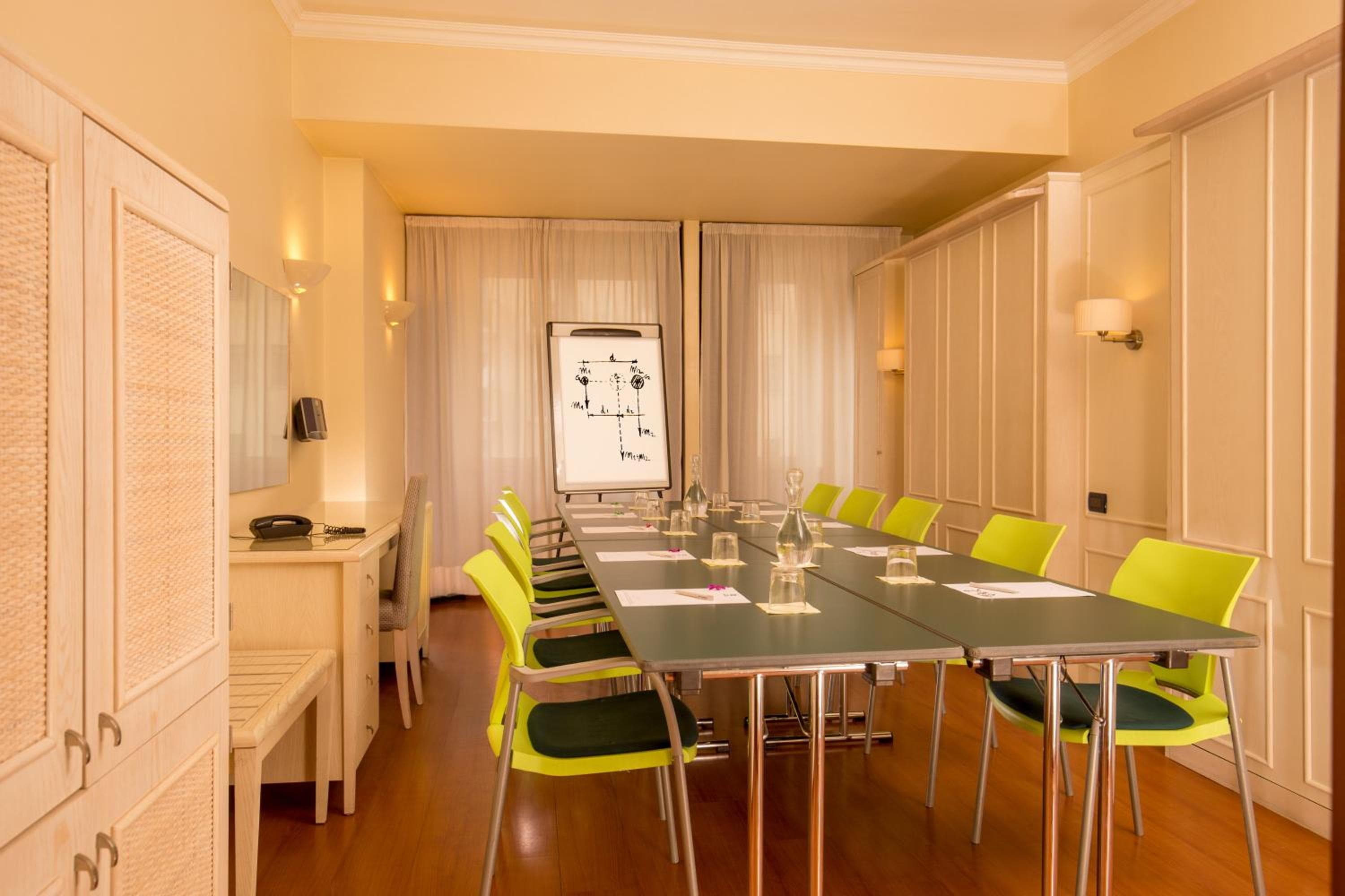 Best Western Plus Hotel Globus — 8