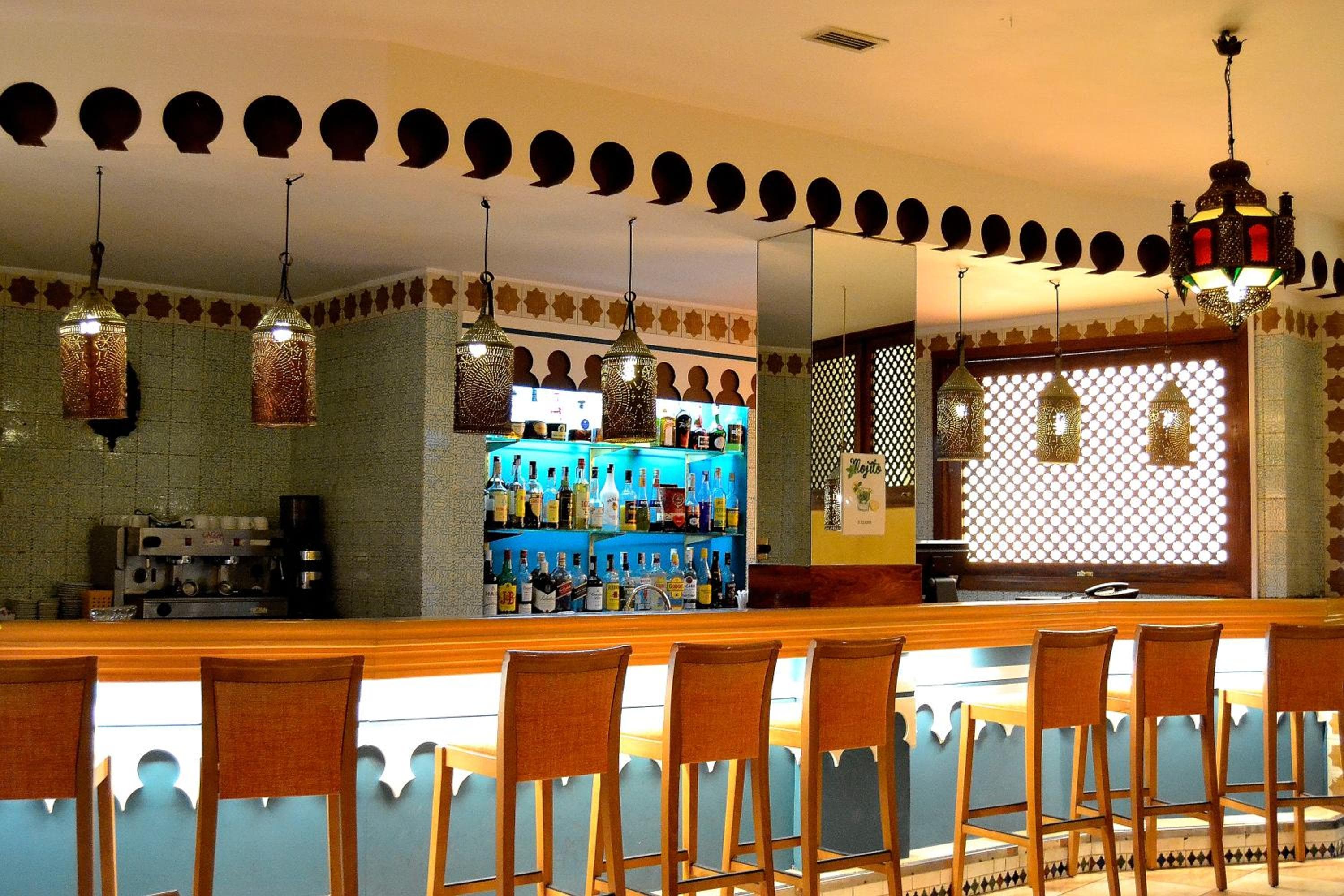Hotel Monopol — 3