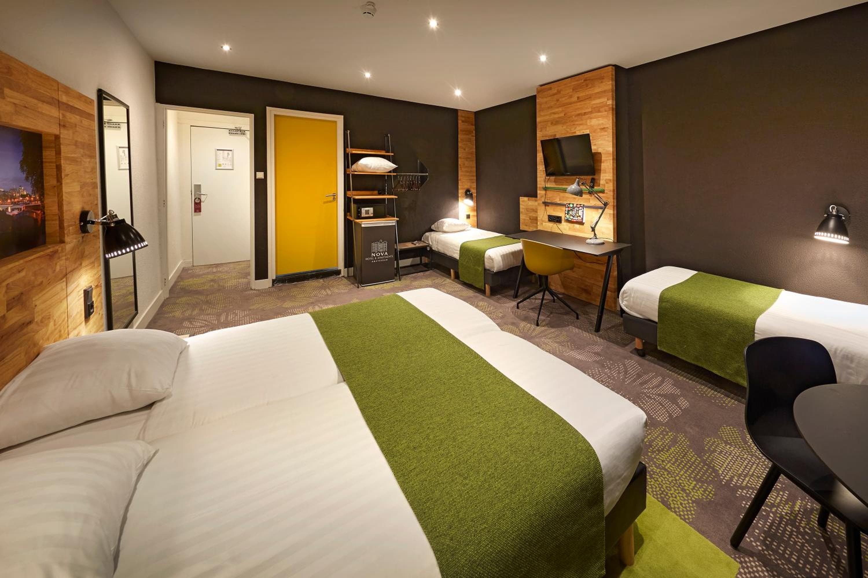 Nova Hotel — 12
