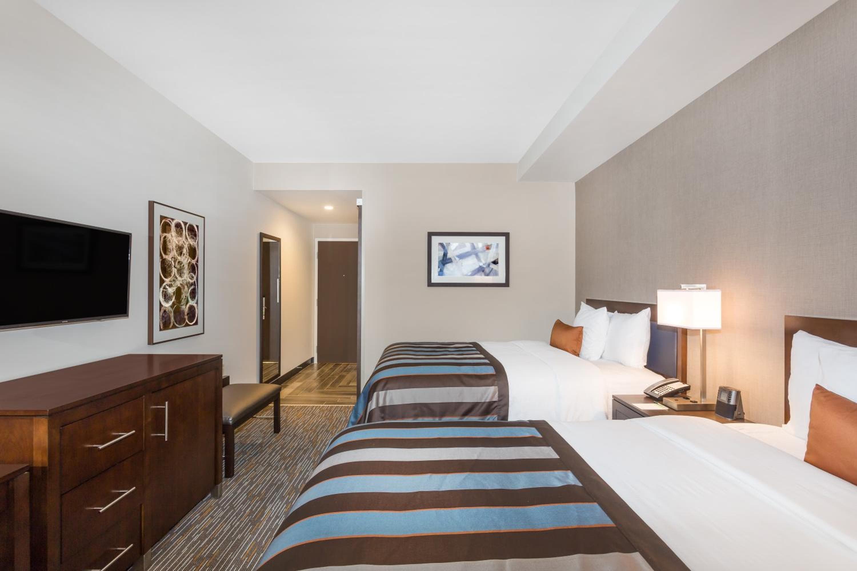 Wingate by Wyndham Miami Airport — 18