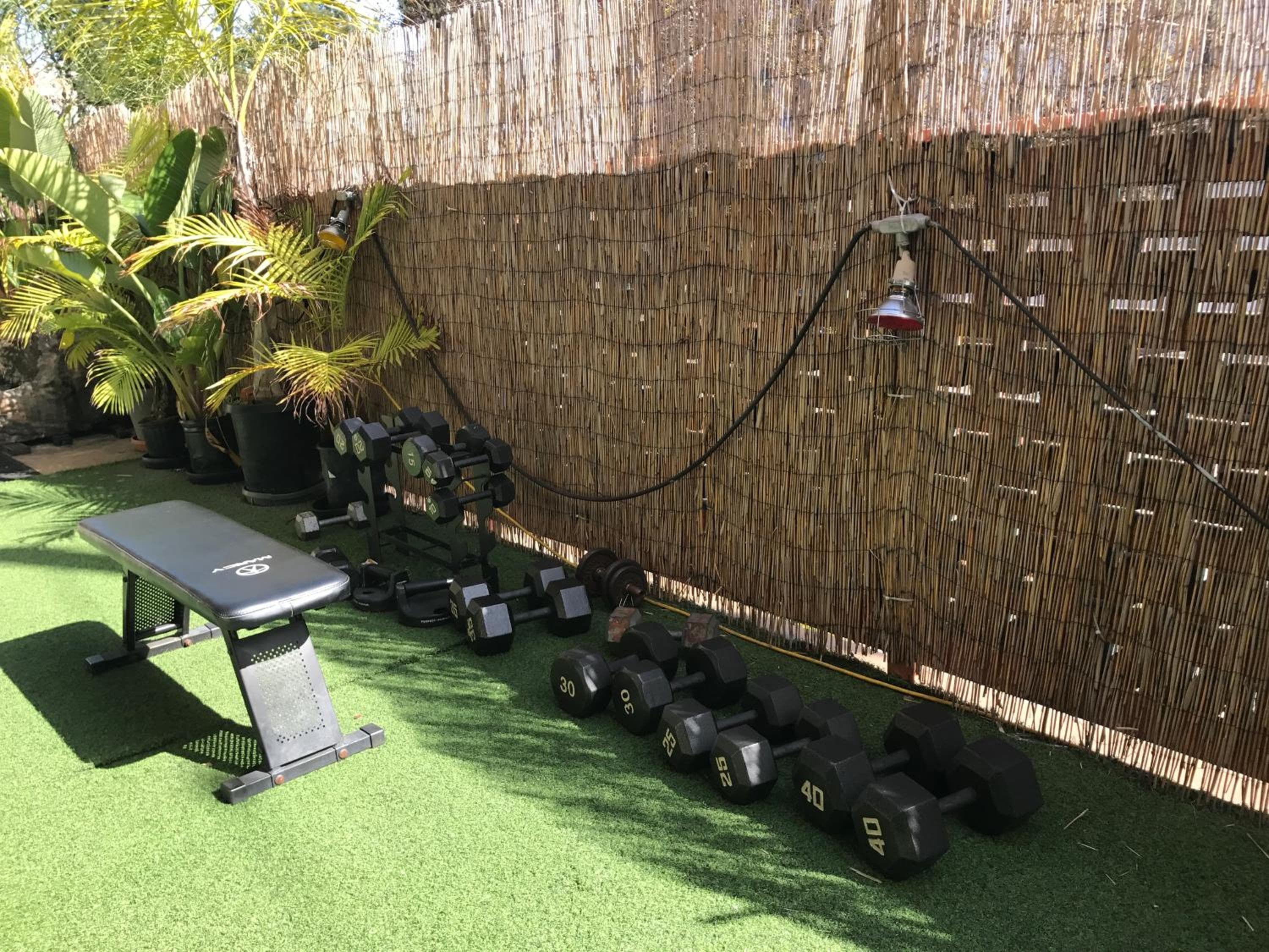 Banana Bungalow West Hollywood Hotel & Hostel — 4
