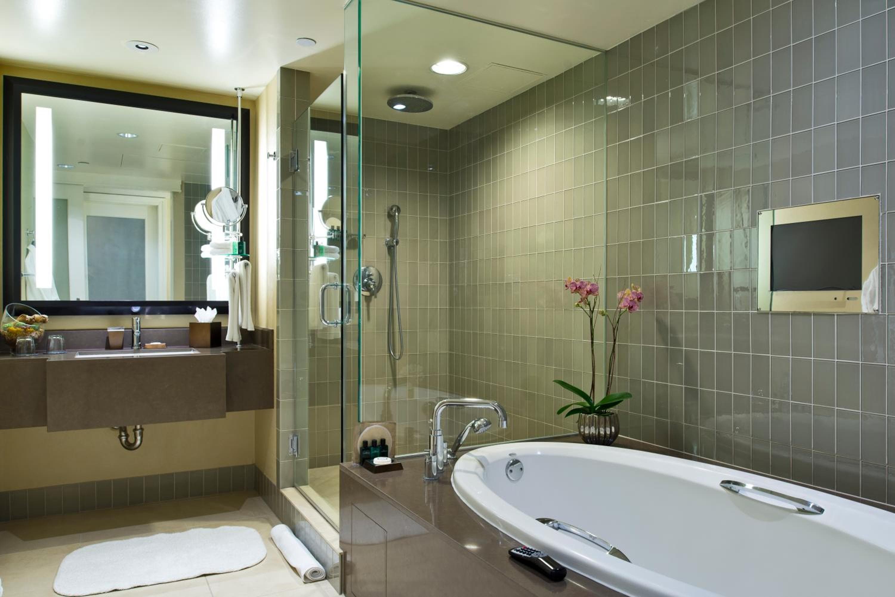Hotel Sofitel Los Angeles at Beverly Hills — 9
