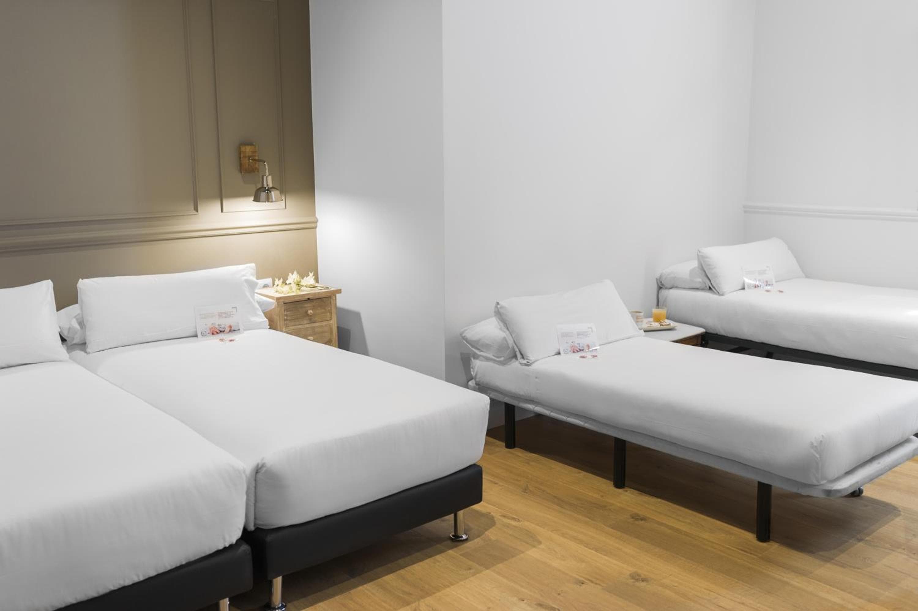 Mesón Castilla Atiram Hotels — 28