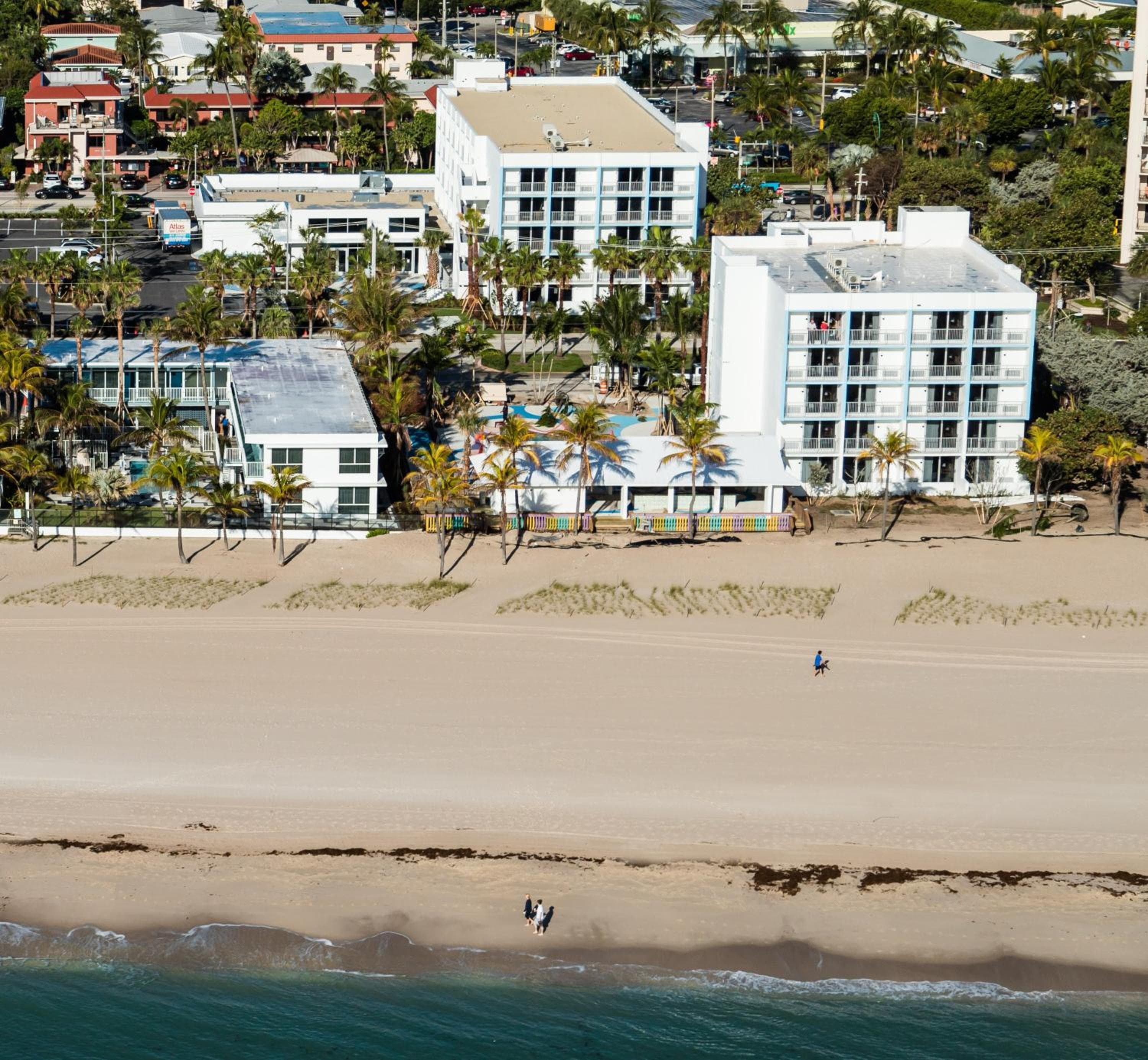 Plunge Beach Resort — 4